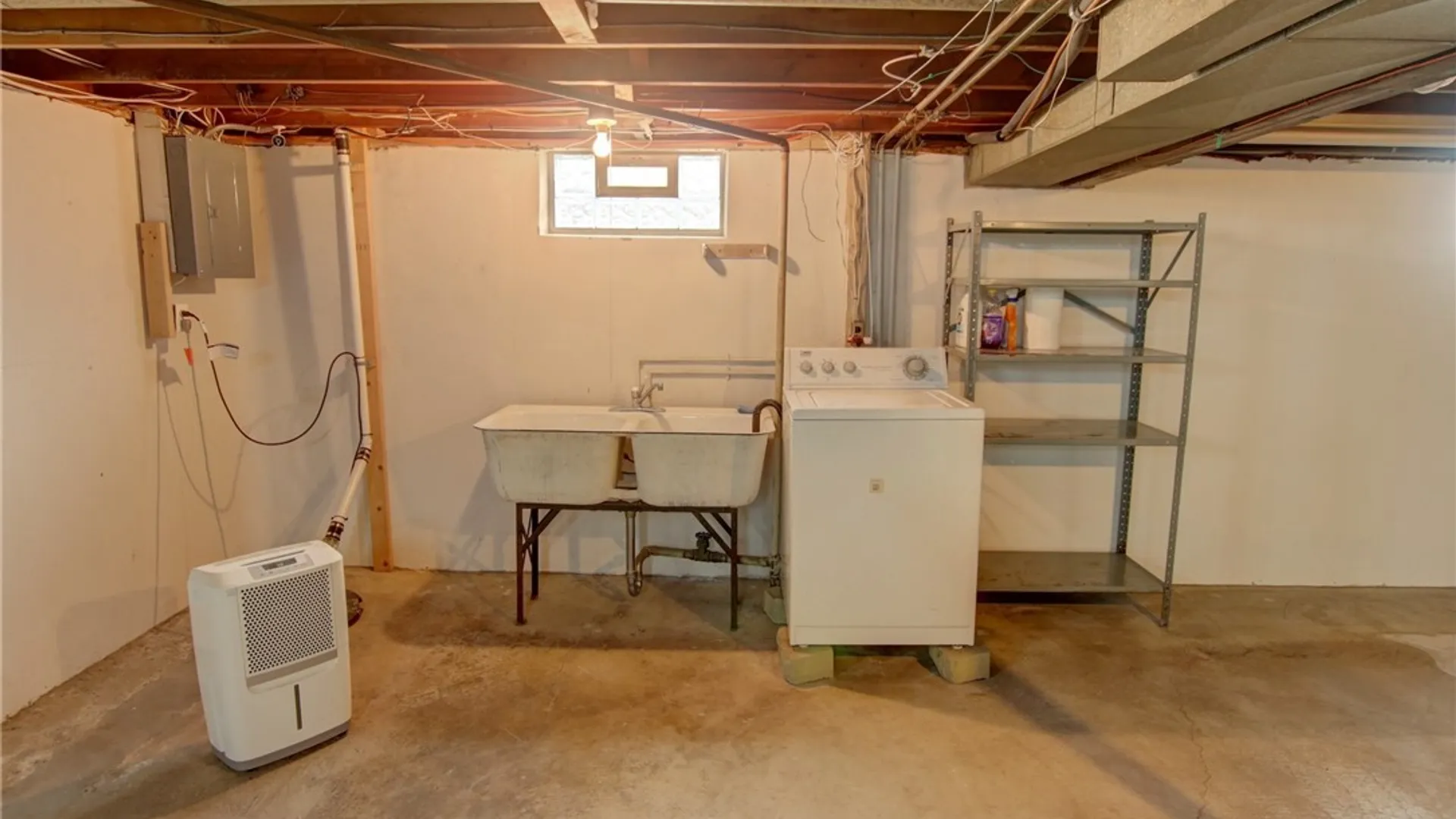 Property at 14 Lydia Lane, Cheektowaga, NY 14225 27
