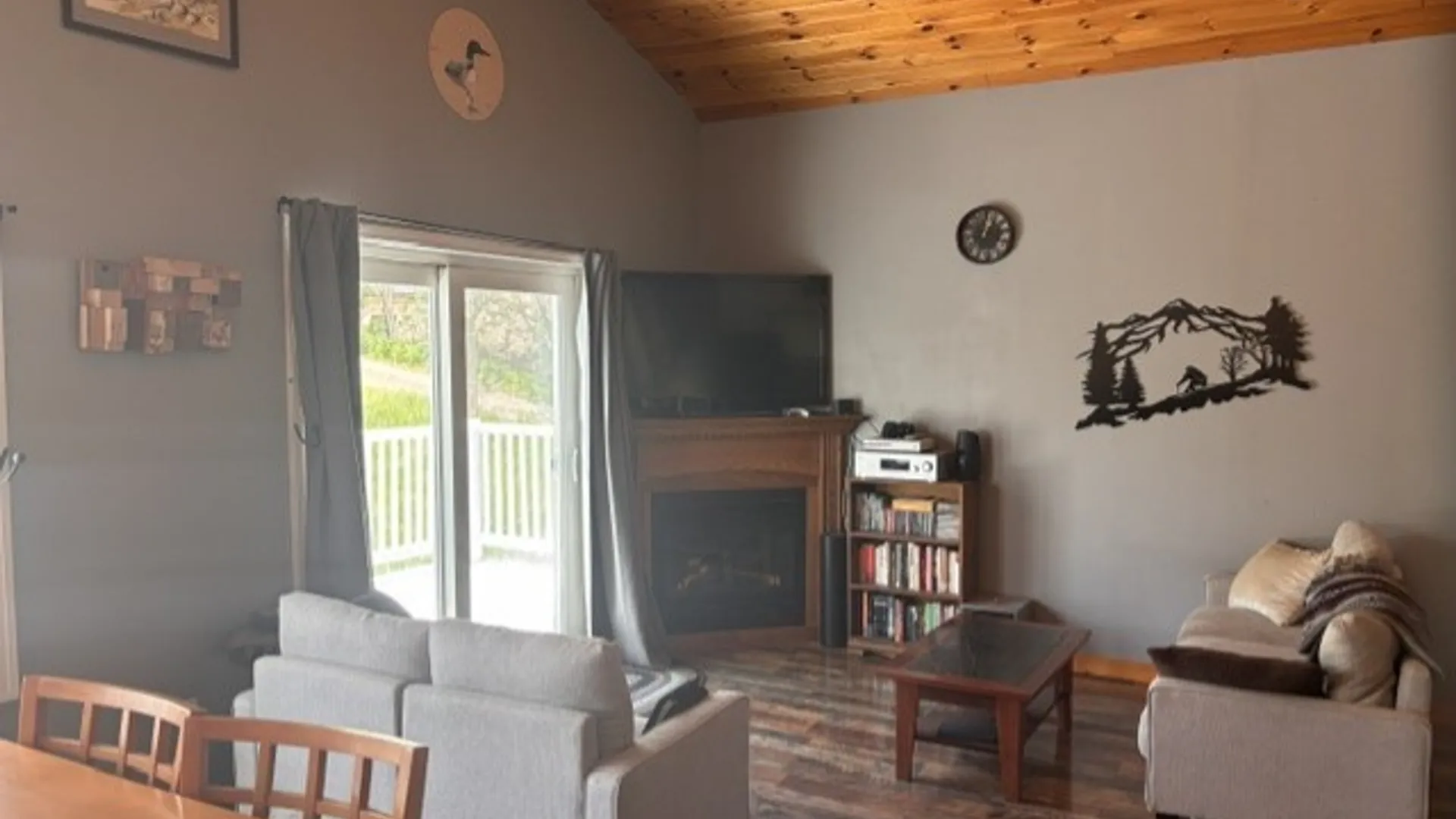 Property at 7821 State Route 21, Naples, NY 14512 4
