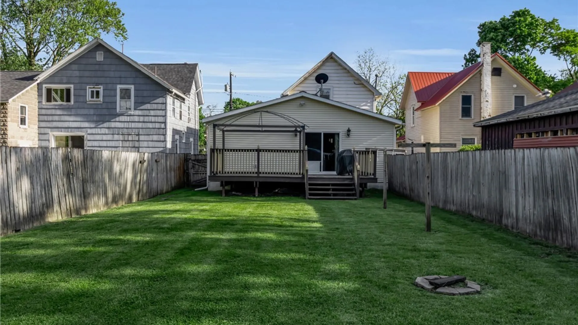 Property at 279 W Ontario Street, Lockport City, NY 14094 34