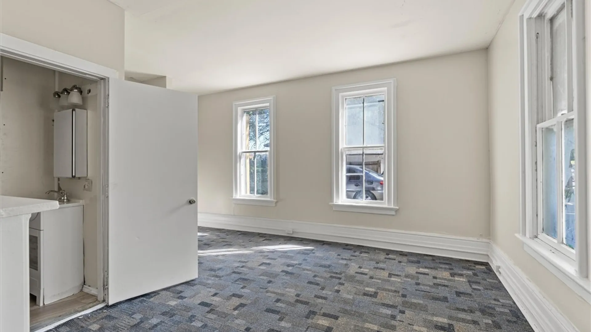 Property at 1216 Bellevue Avenue, Syracuse, NY 13204 17