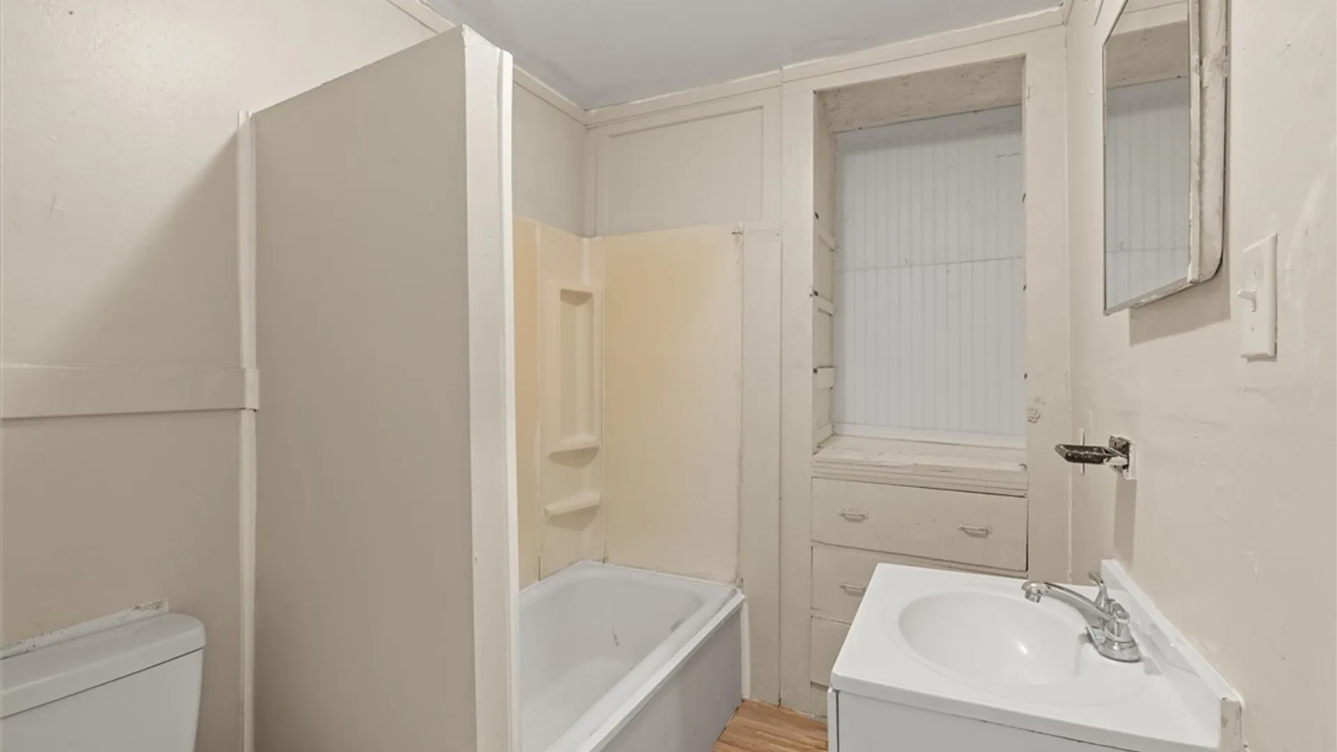 Property at 1216 Bellevue Avenue, Syracuse, NY 13204 43