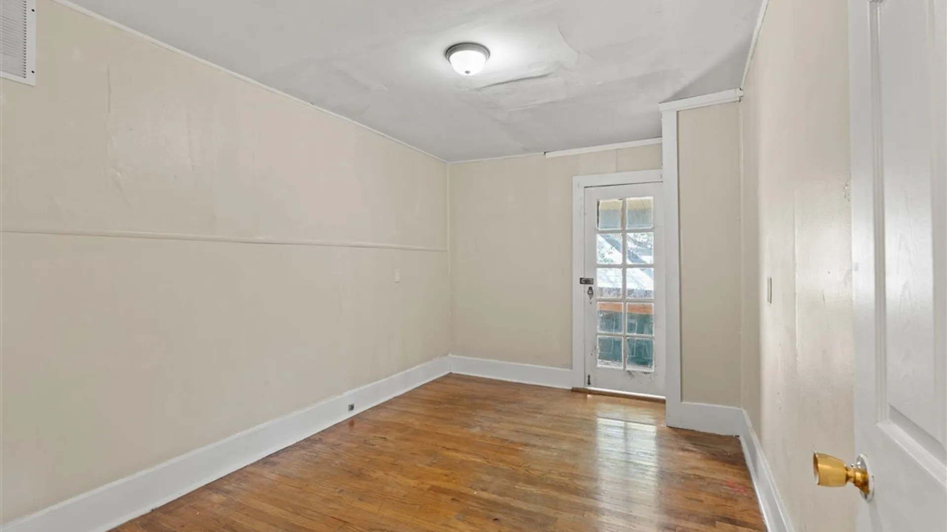 Property at 1216 Bellevue Avenue, Syracuse, NY 13204 44
