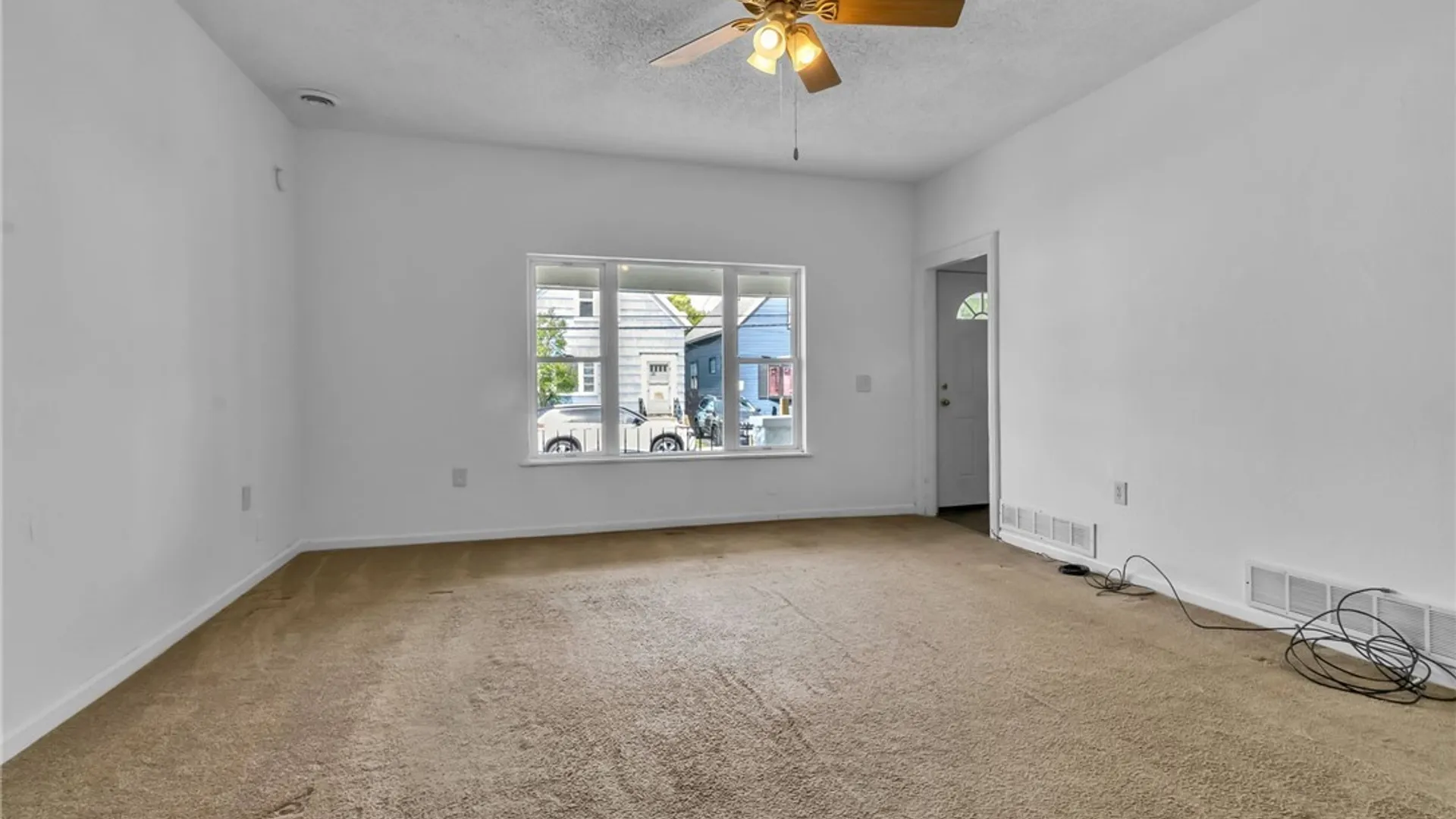 Property at 193 Weimar Street, Buffalo, NY 14206 4