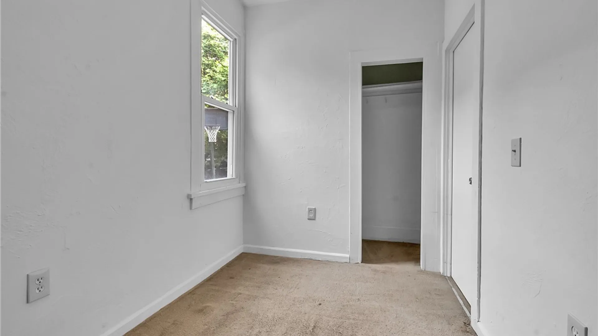 Property at 193 Weimar Street, Buffalo, NY 14206 8
