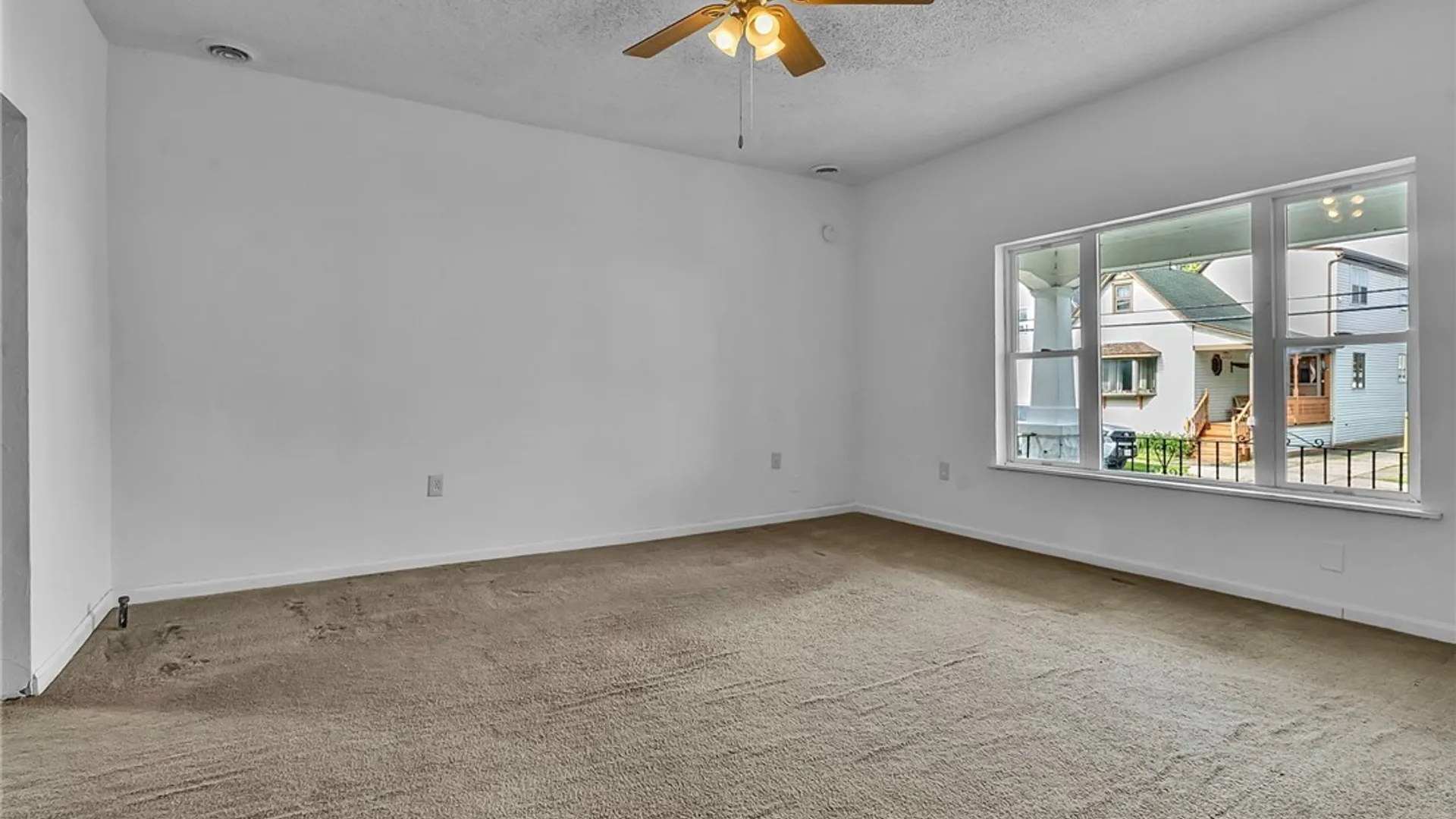 Property at 193 Weimar Street, Buffalo, NY 14206 9