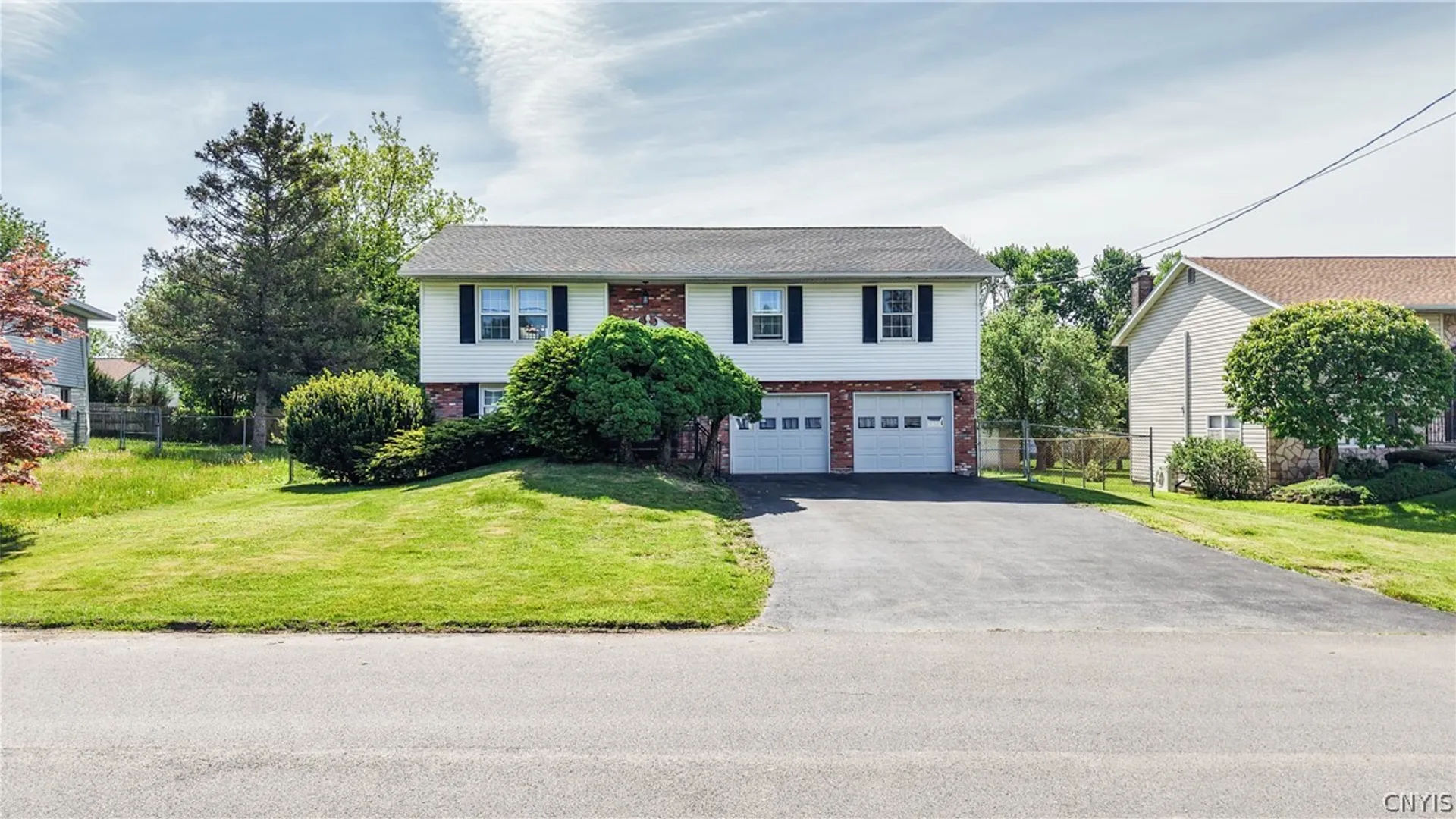 Property at 514 Woodburne Drive, Utica, NY 13502 2
