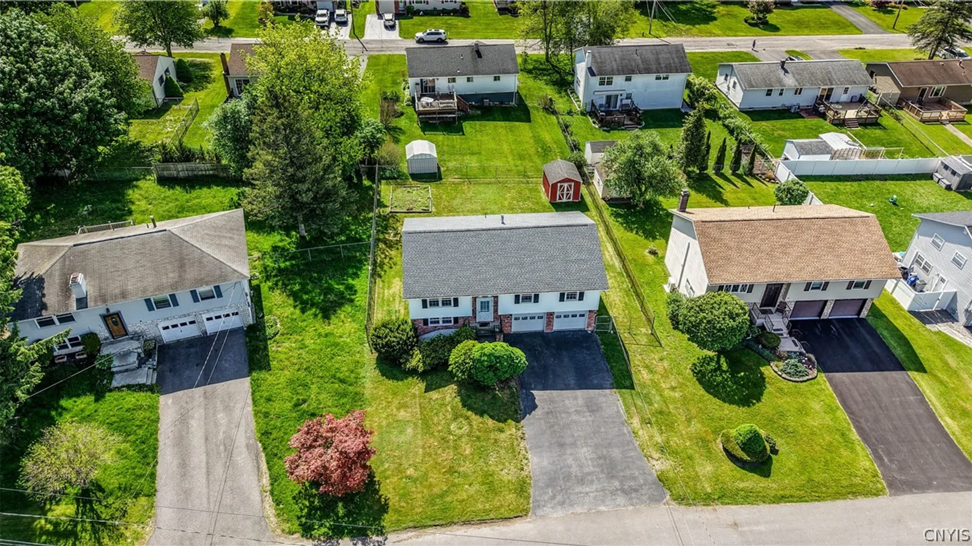 Property at 514 Woodburne Drive, Utica, NY 13502 6