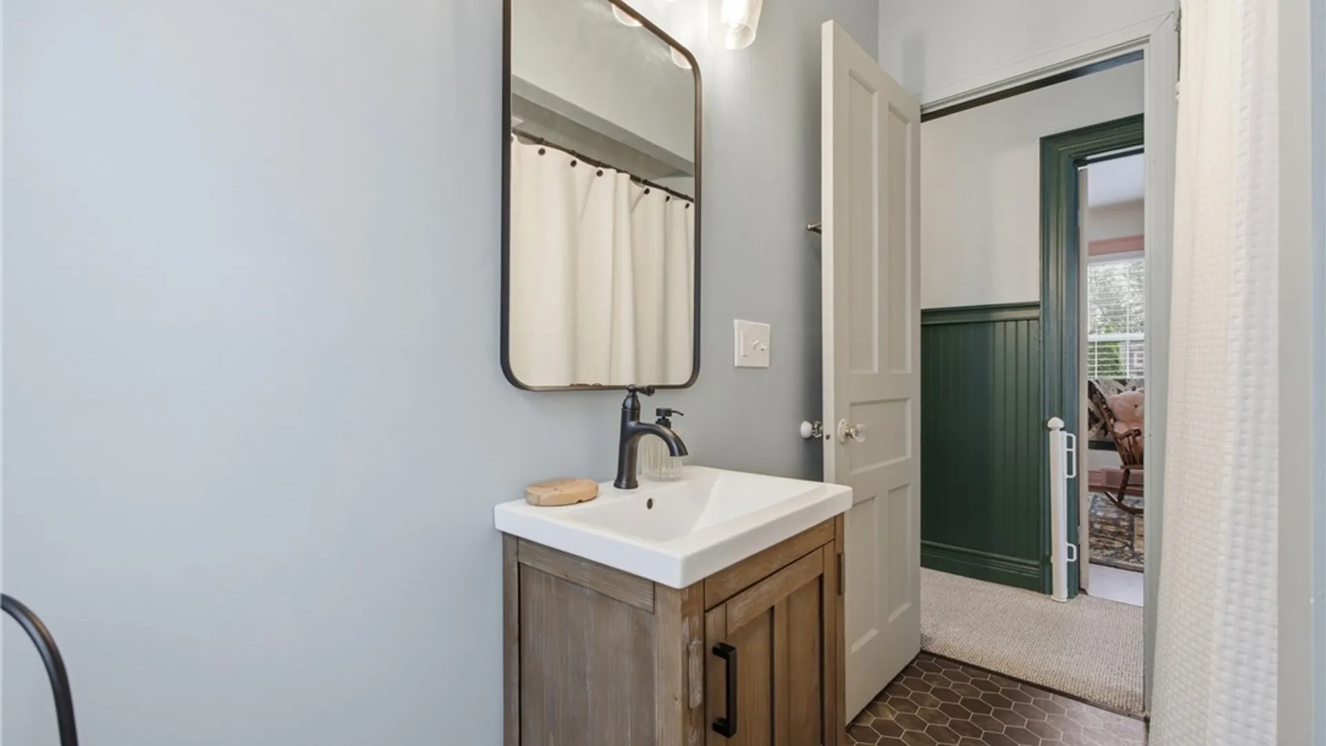 Property at 684 Mckinley Parkway, Buffalo, NY 14220 36