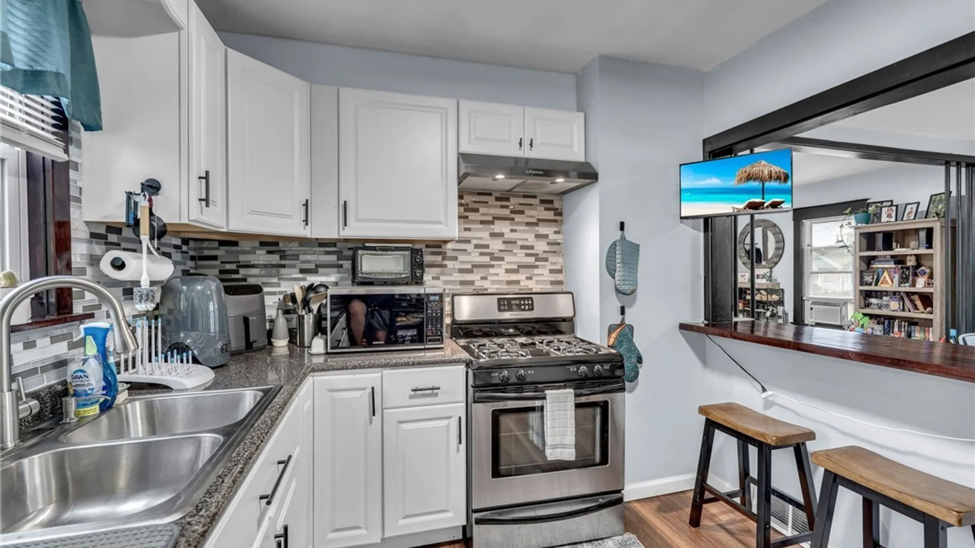 Property at 195 Stevens Avenue, Buffalo, NY 14215 15
