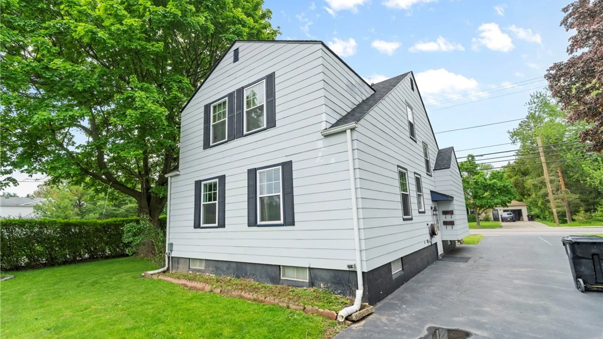 Property at 372 Aurora Street, Lancaster, NY 14086 28