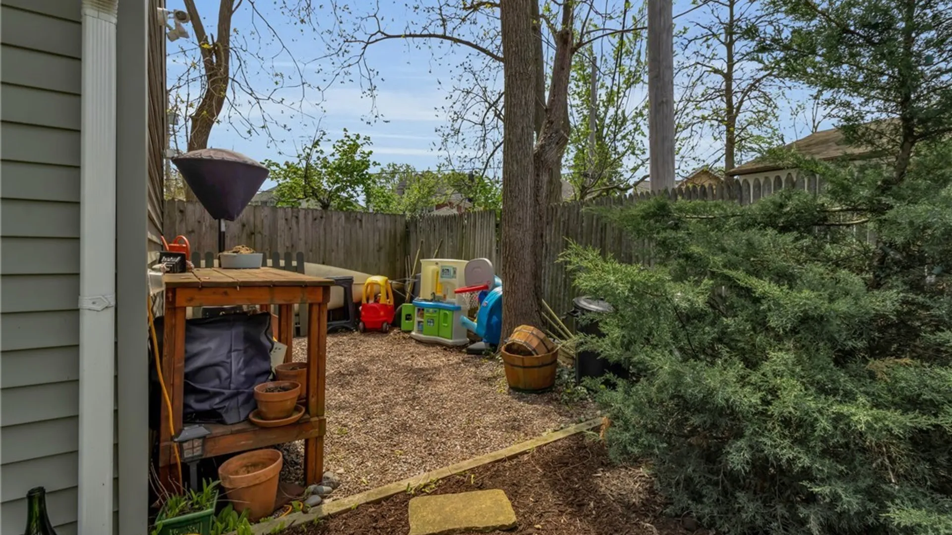 Property at 90 Radcliffe Road, Buffalo, NY 14214 47
