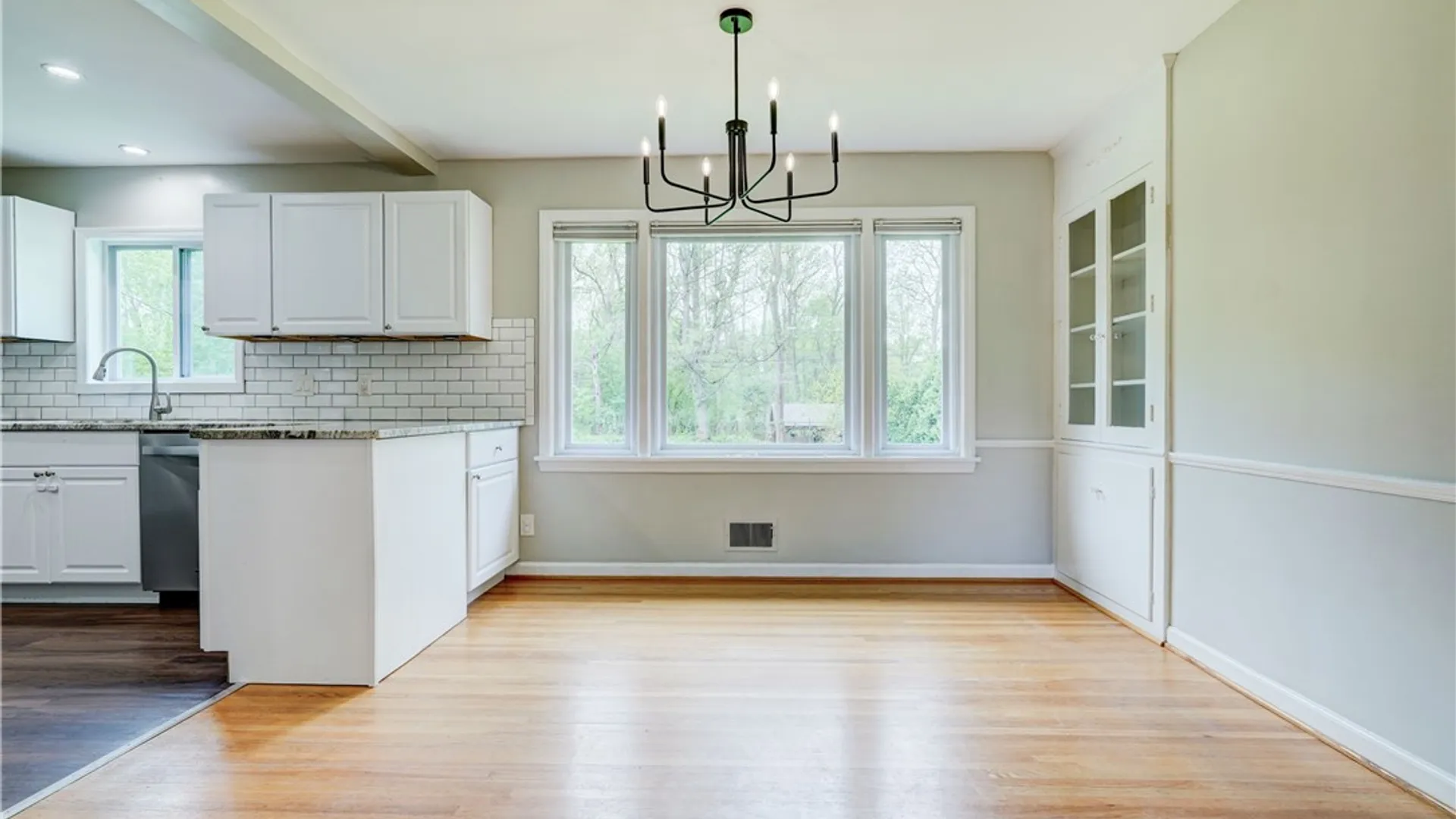 Property at 15 Lochnavar Parkway, Pittsford, NY 14534 10