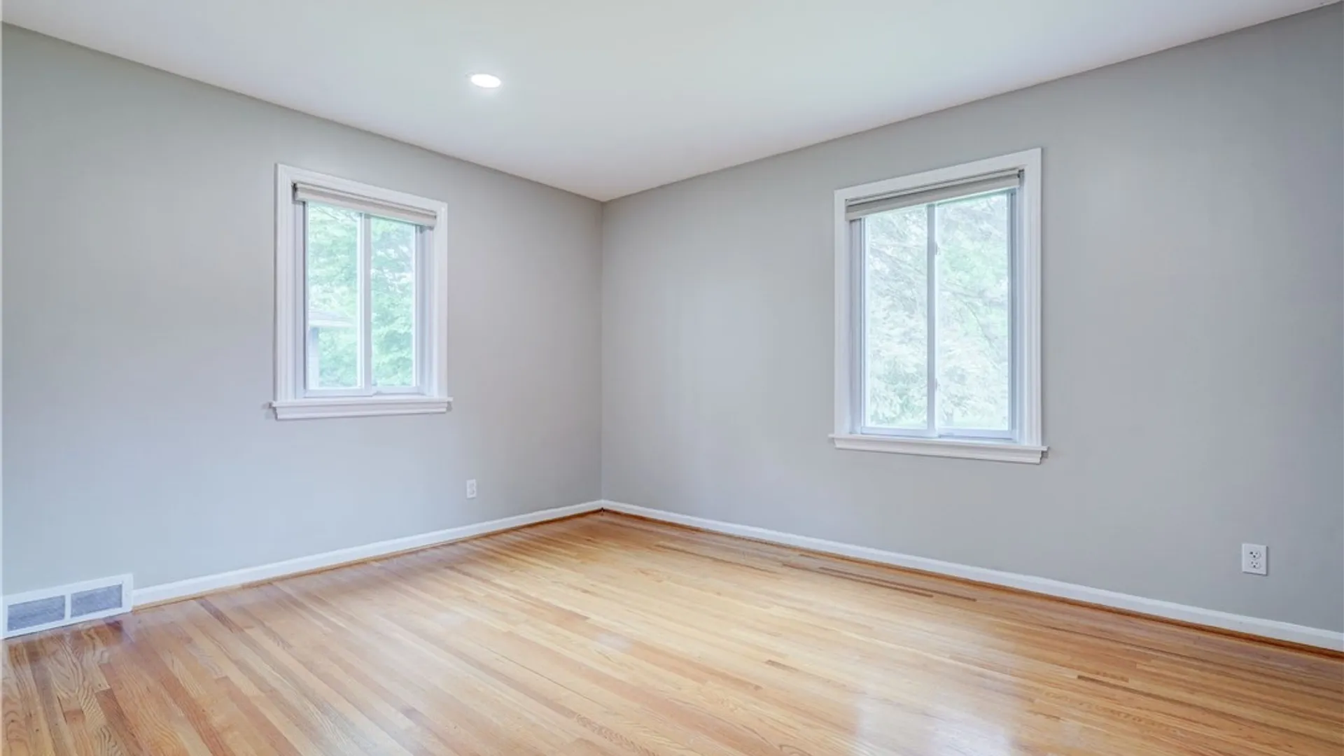 Property at 15 Lochnavar Parkway, Pittsford, NY 14534 17