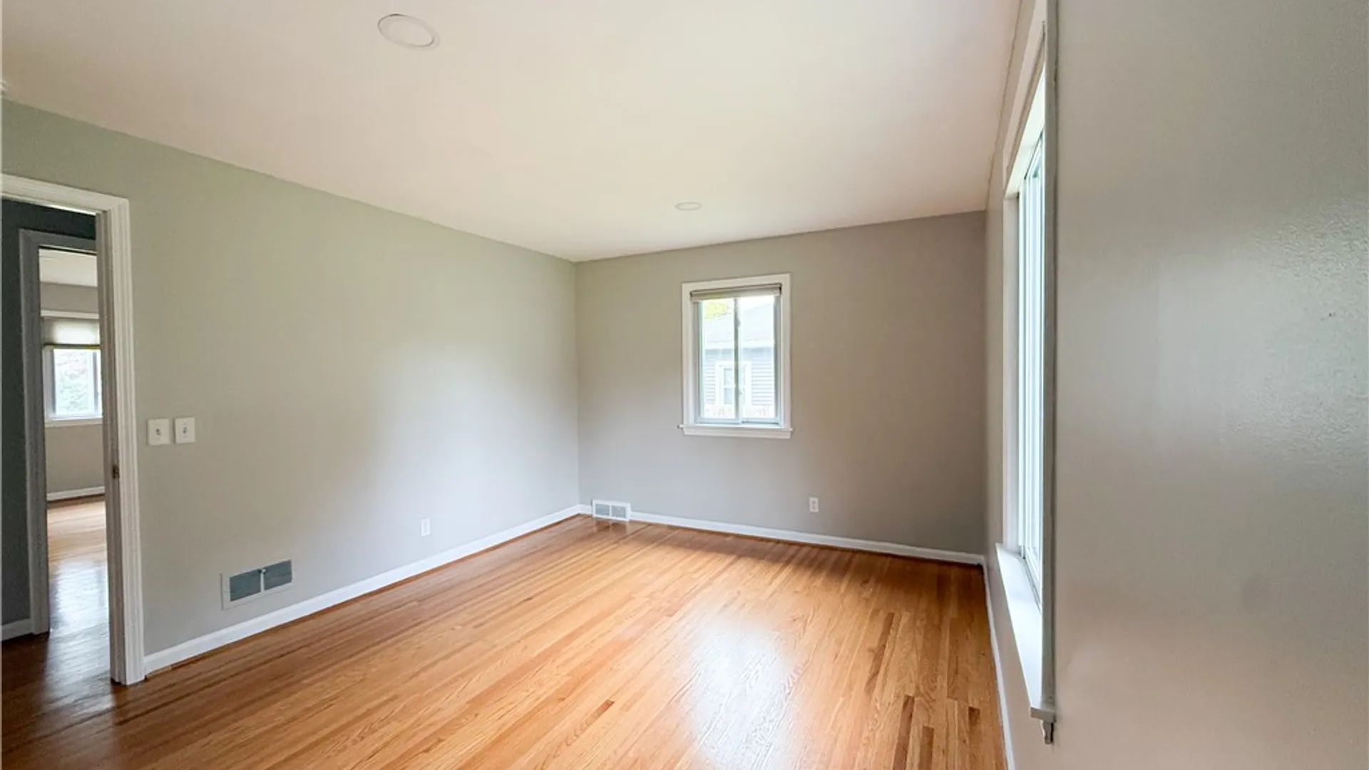 Property at 15 Lochnavar Parkway, Pittsford, NY 14534 19