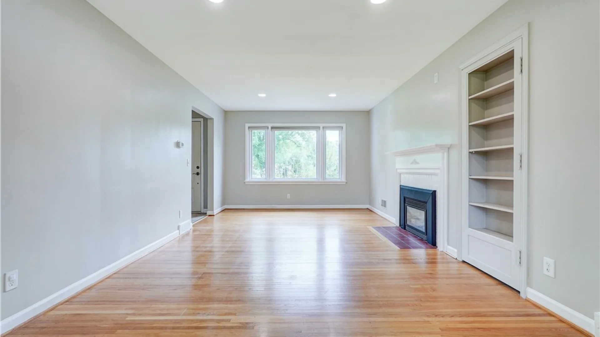 Property at 15 Lochnavar Parkway, Pittsford, NY 14534 8