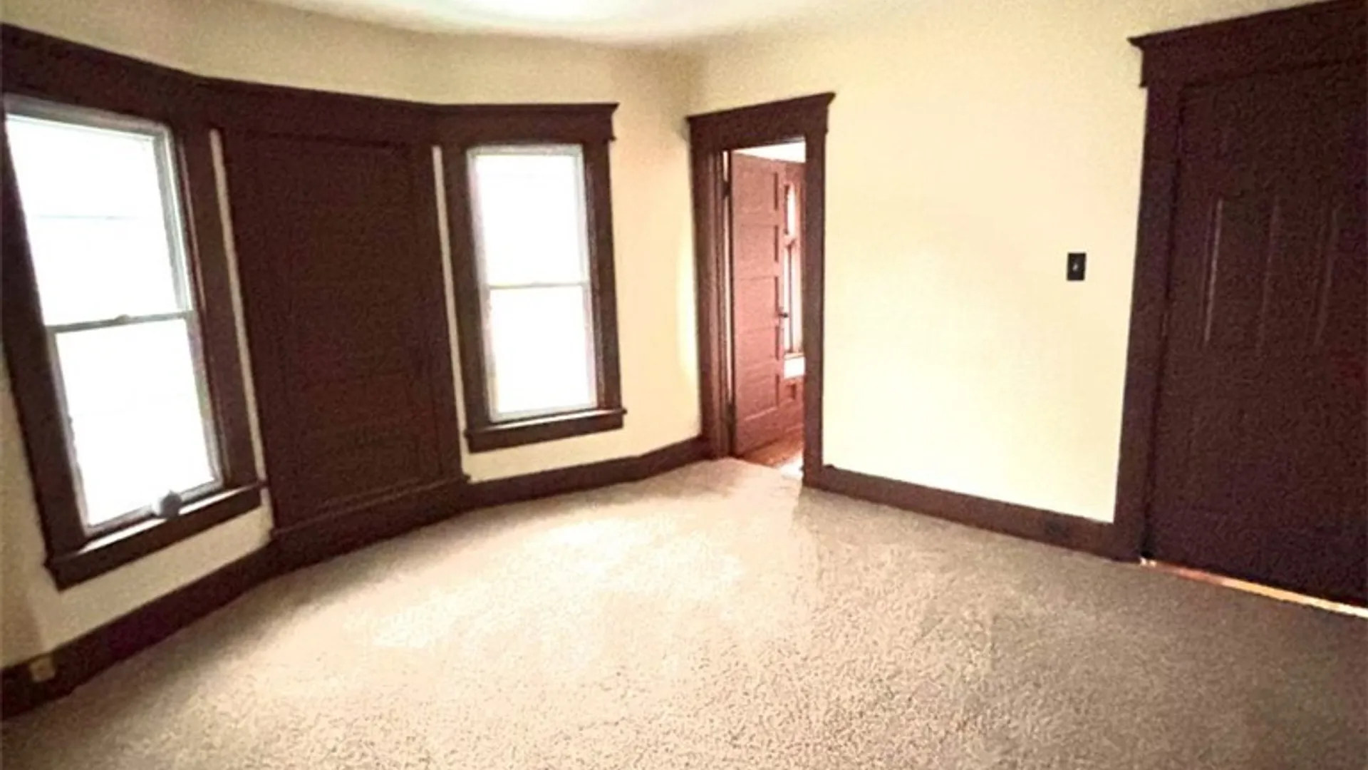 Property at 220 Stevenson Street, Buffalo, NY 14210 34