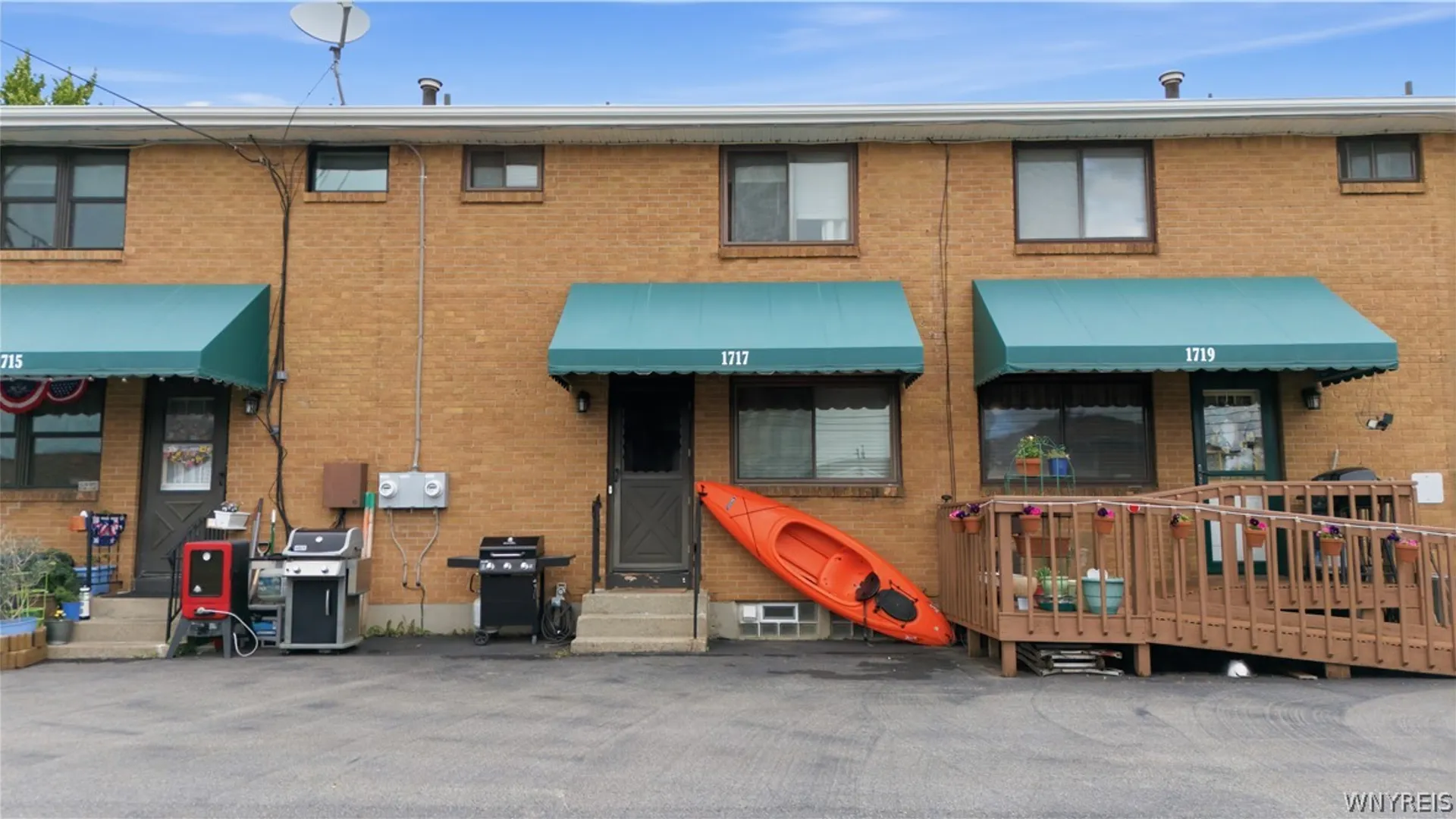 Property at 1717 Orchard Park Road, West Seneca, NY 14224 24