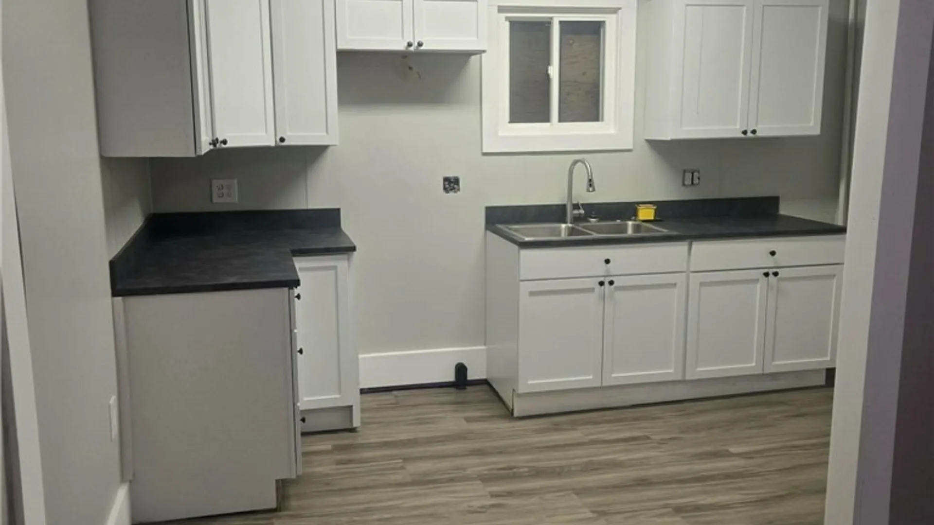 Property at 406.5 Union Place, Syracuse, NY 13208 3