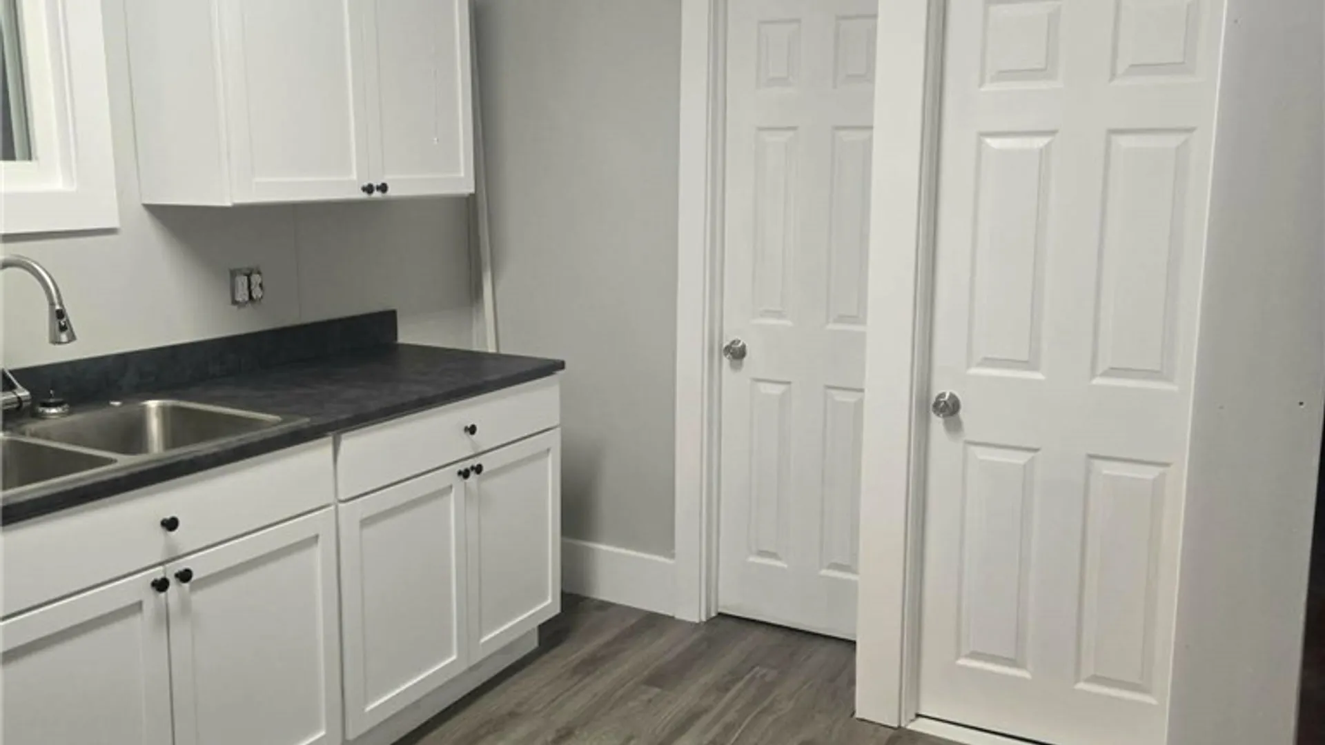 Property at 406.5 Union Place, Syracuse, NY 13208 4