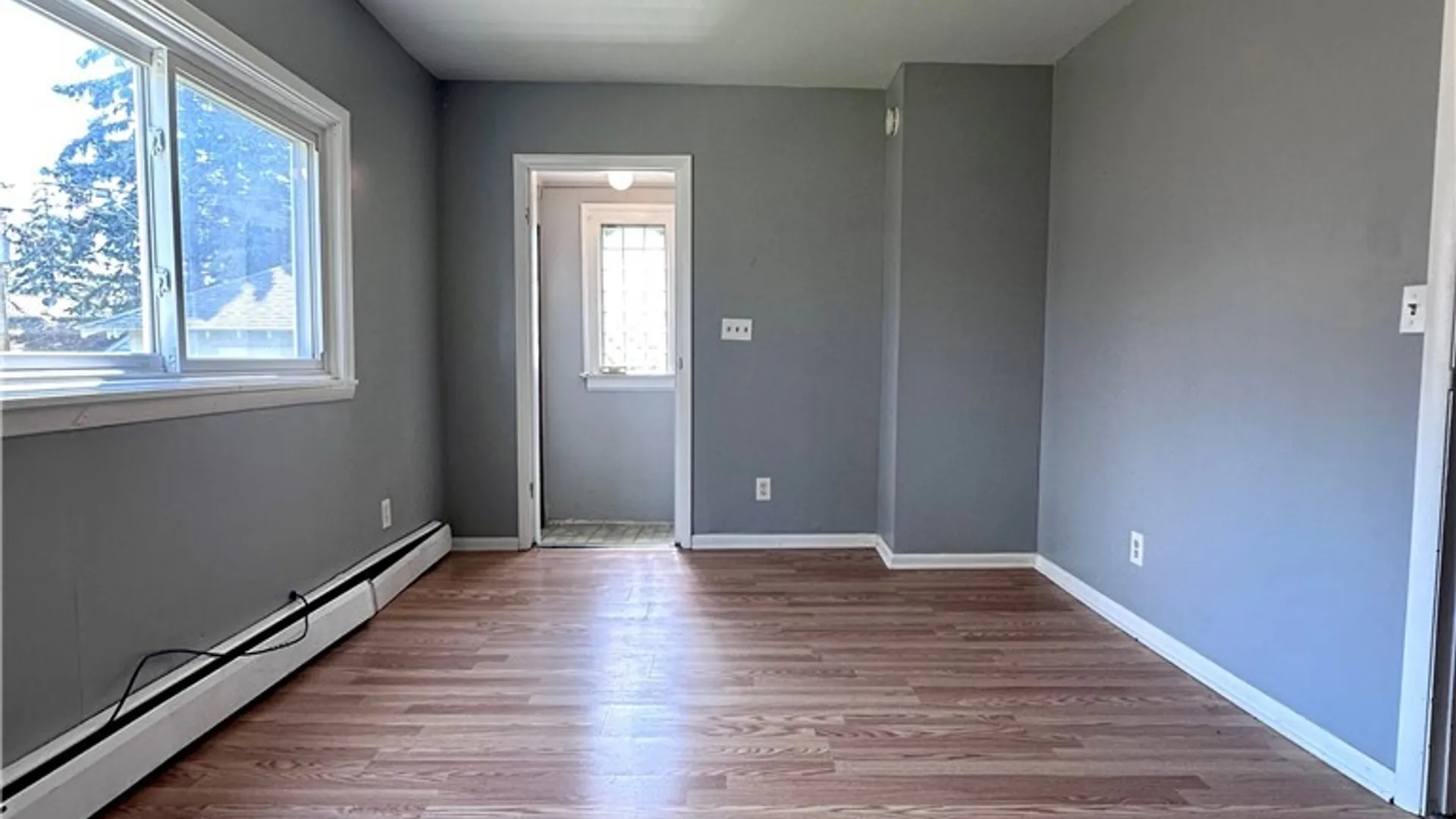 Property at 688 Columbus Parkway, Buffalo, NY 14213 3