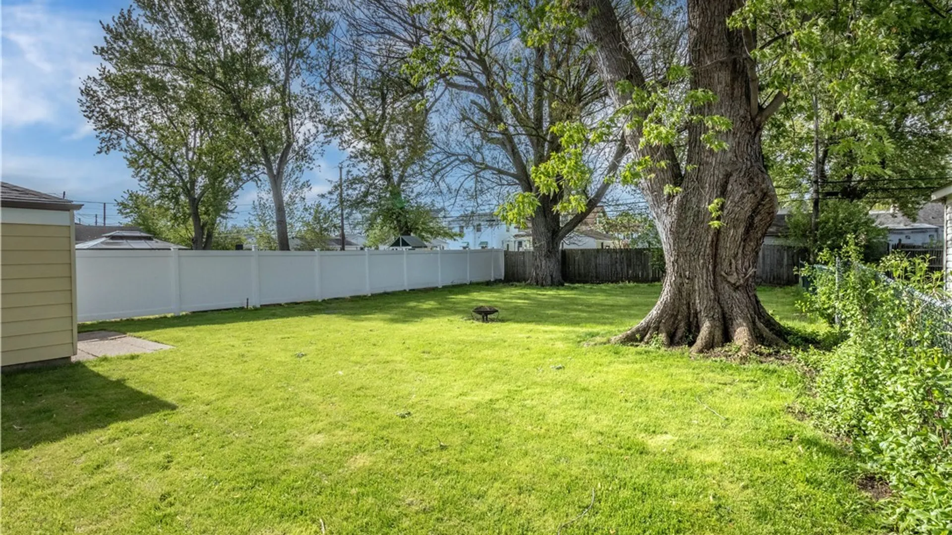 Property at 139 Harrison Avenue, Tonawanda, NY 14223 2