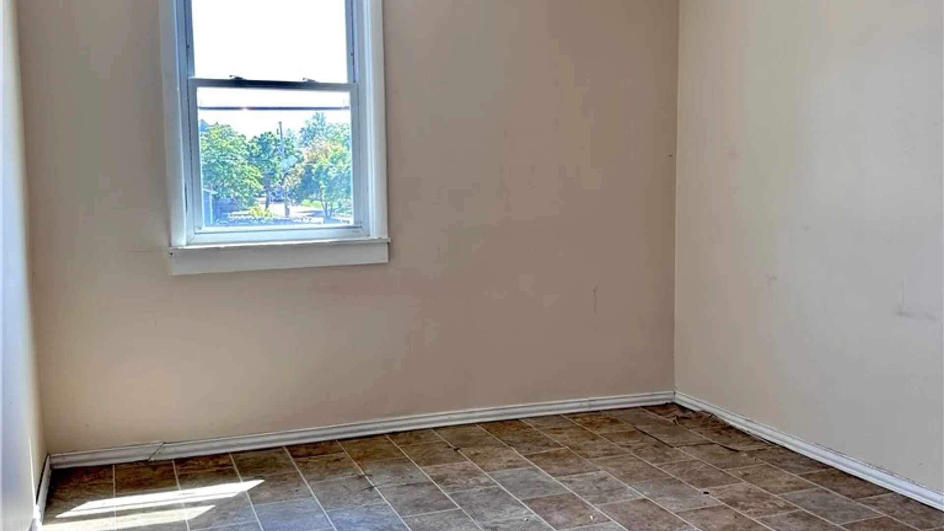 Property at 160 W Ferry, Buffalo, NY 14213 5