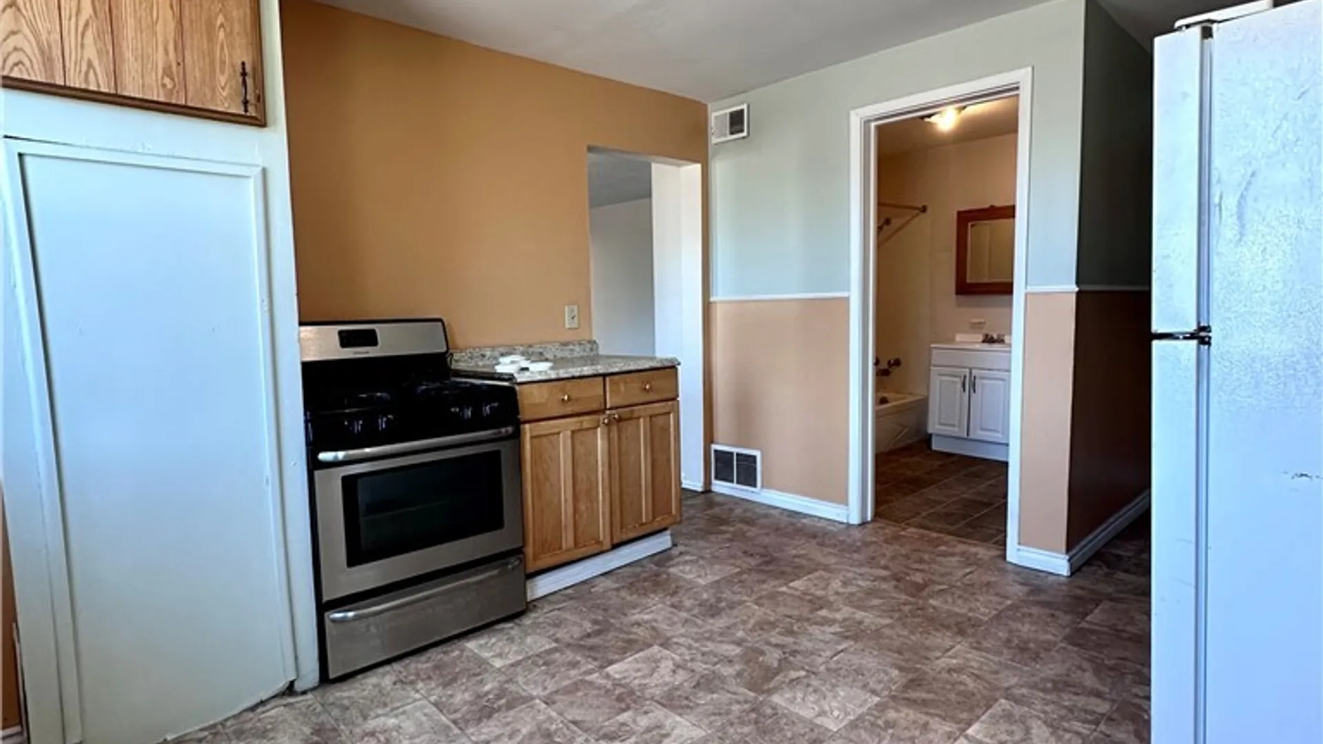 Property at 160 W Ferry, Buffalo, NY 14213 6