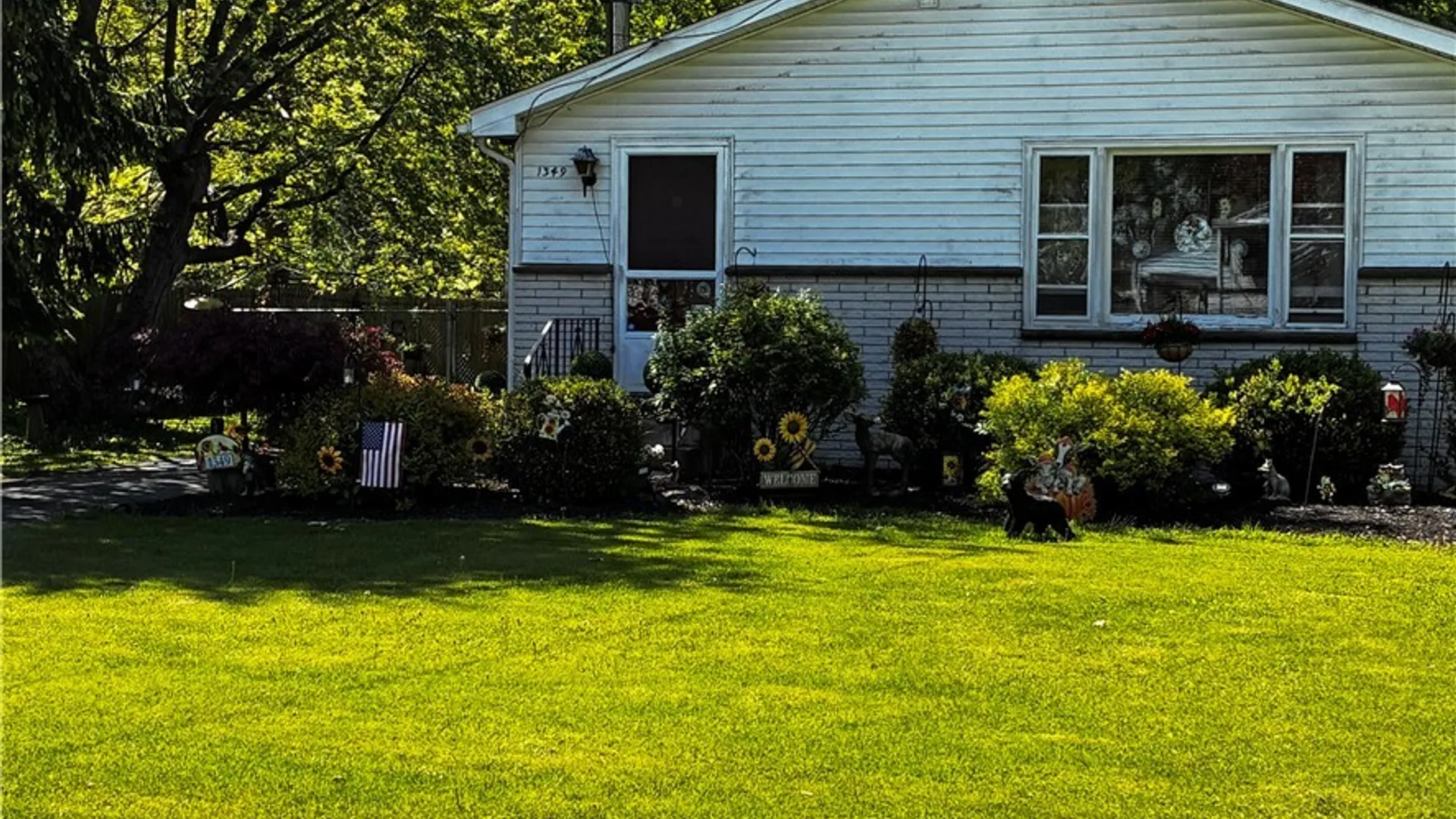 Property at 1349 Sisson Drive, North Tonawanda, NY 14120 3