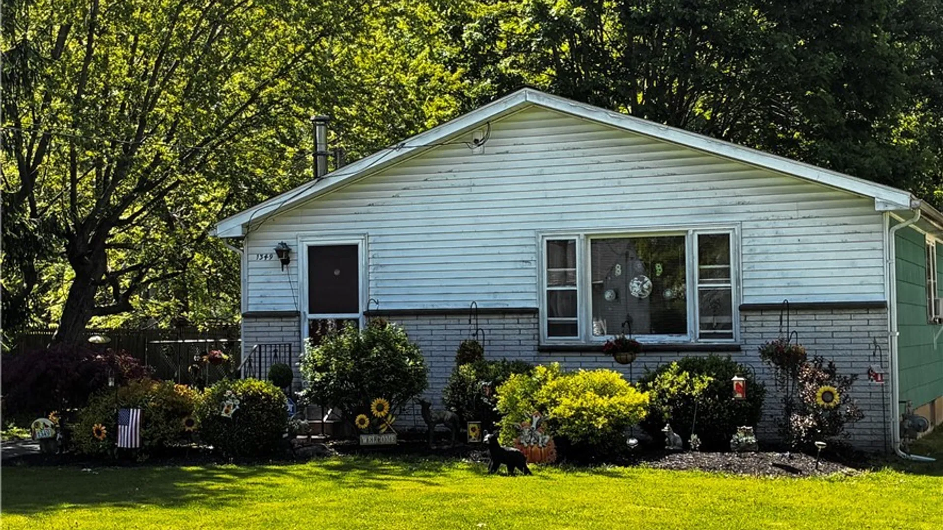 Property at 1349 Sisson Drive, North Tonawanda, NY 14120 5
