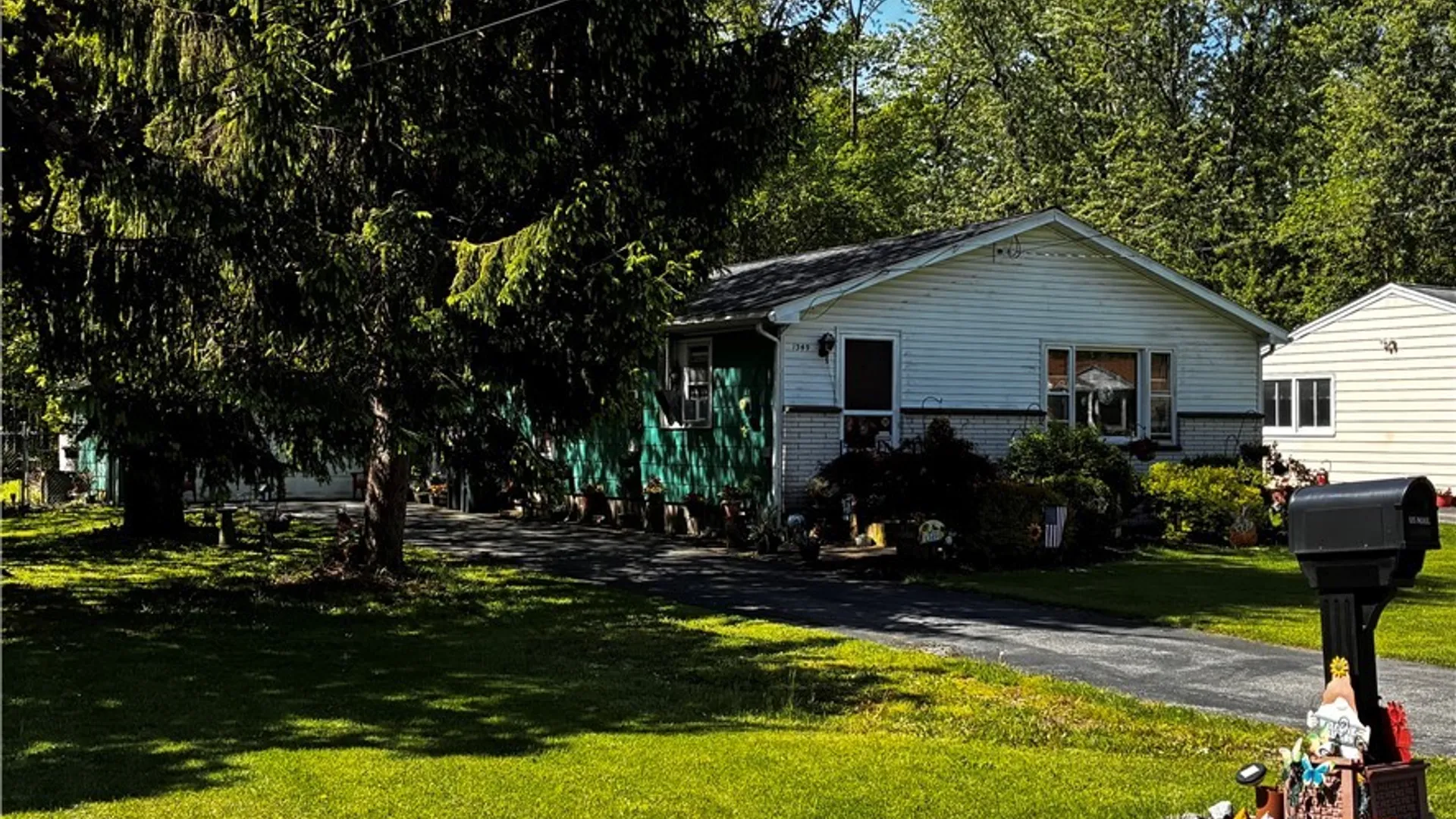 Property at 1349 Sisson Drive, North Tonawanda, NY 14120 6