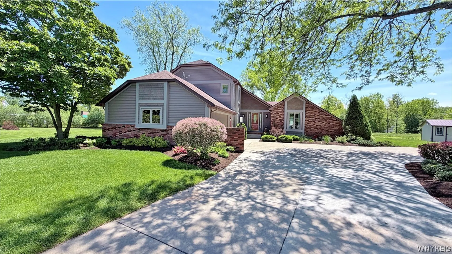 Property at 768 Michelle Court, Lewiston, NY 14092 2