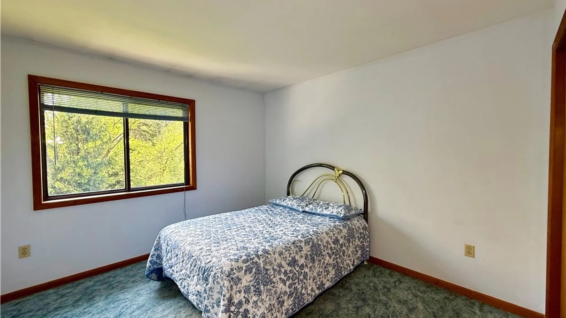 Property at 7801 Clearwater Circle, Pompey, NY 13104 21