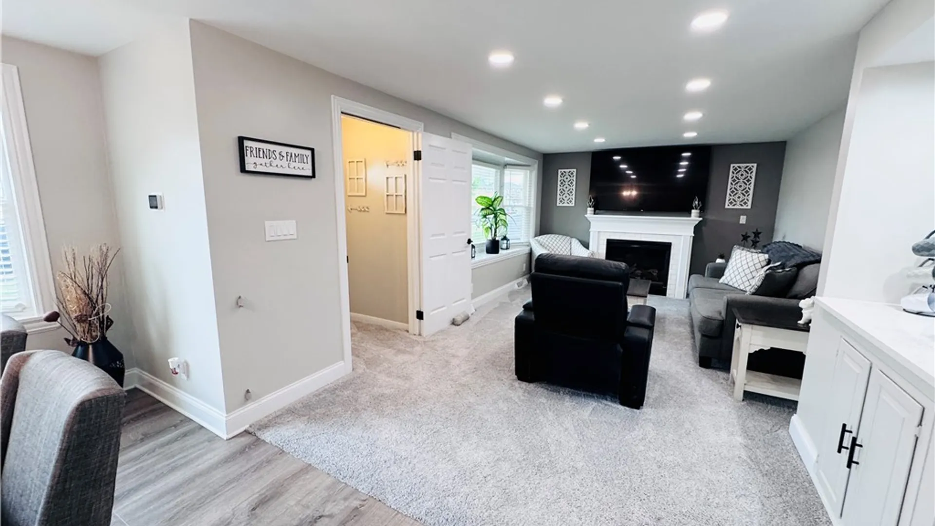 Property at 49 Marilyn Drive, West Seneca, NY 14224 14