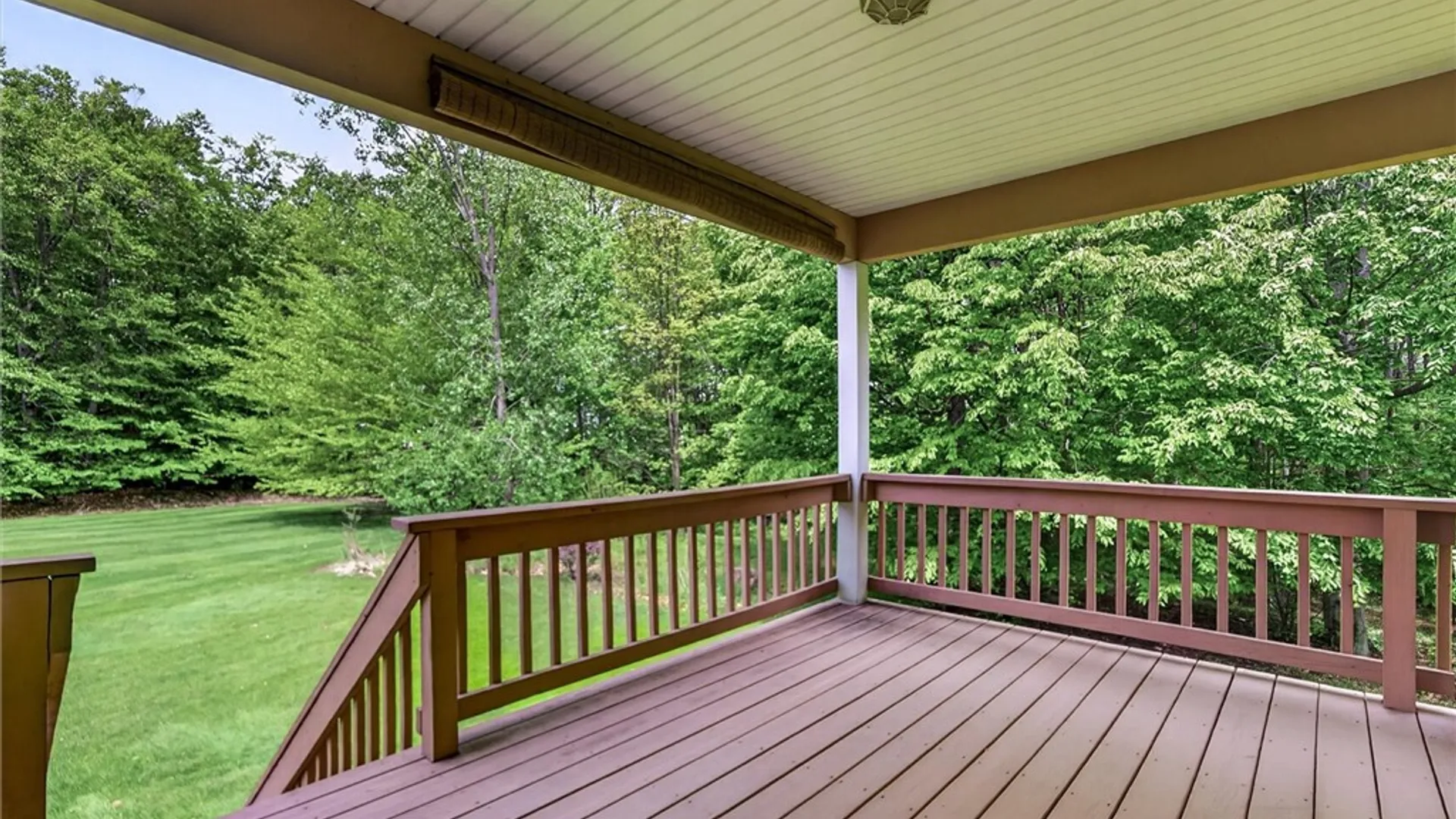 Property at 144 Leamington Circle, Greece, NY 14626 15