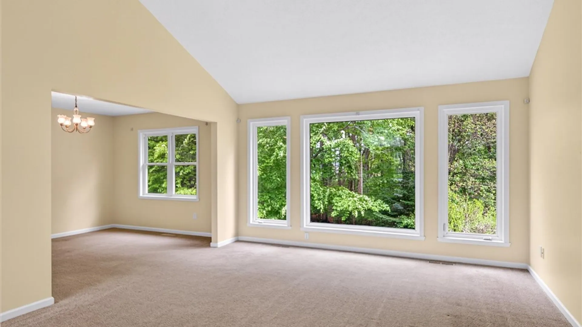 Property at 144 Leamington Circle, Greece, NY 14626 19