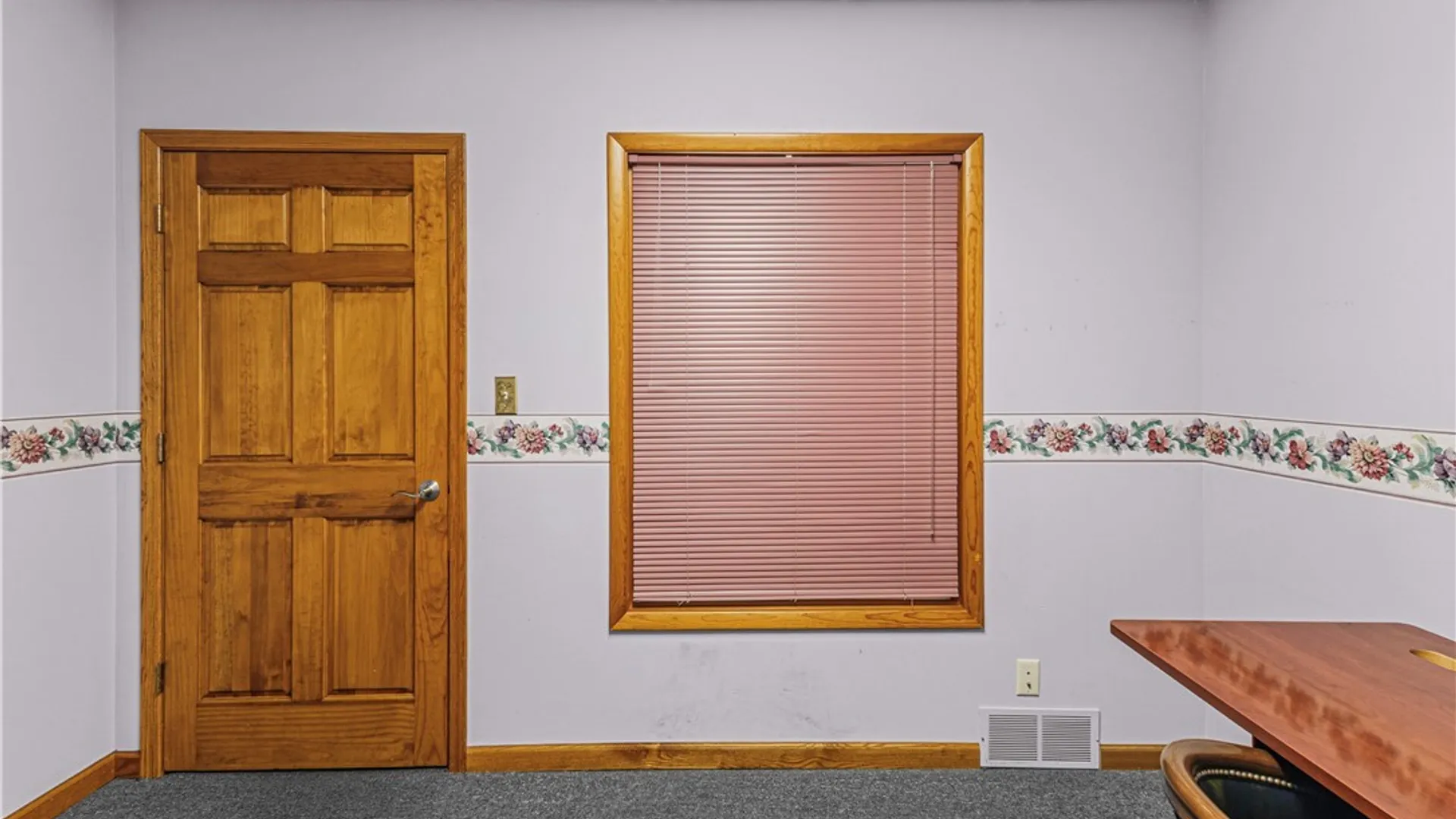 Property at 1520 Pine Avenue, Niagara Falls, NY 14301 9
