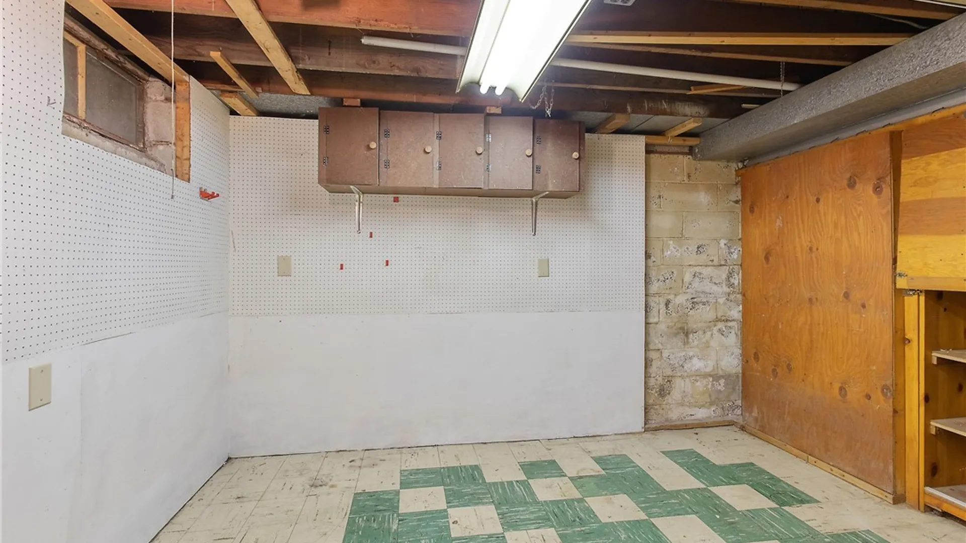 Property at 708 Orwood Place, Salina, NY 13208 28