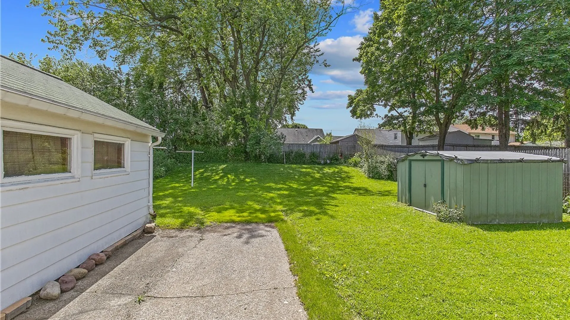 Property at 708 Orwood Place, Salina, NY 13208 38