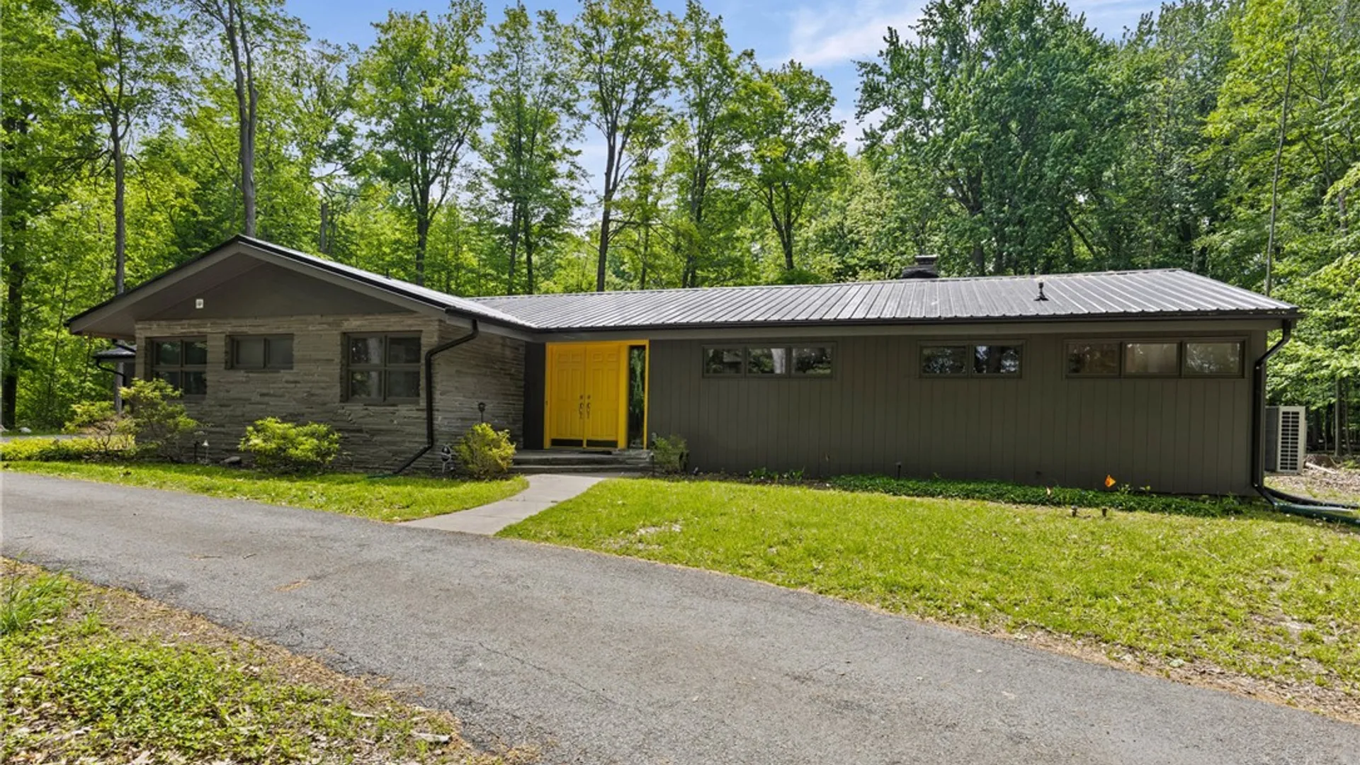 Property at 1455 Ayrault Road, Perinton, NY 14450 2