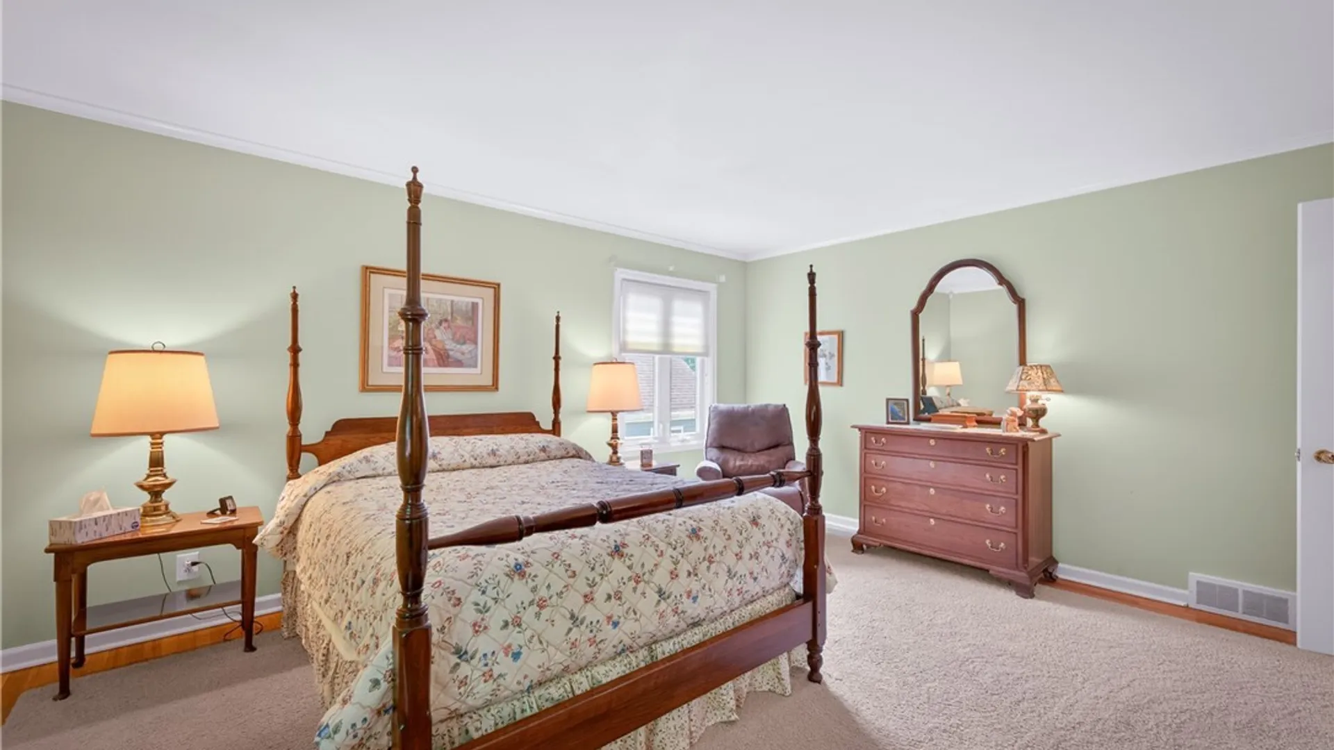Property at 18 Woodberry Road, New Hartford, NY 13413 25