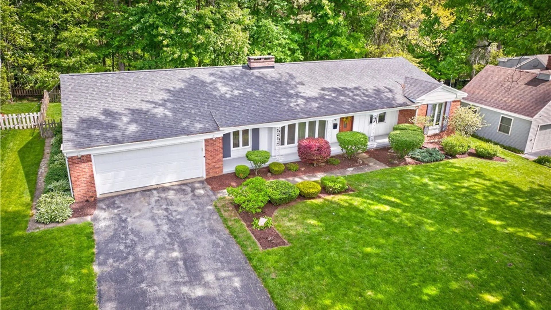 Property at 18 Woodberry Road, New Hartford, NY 13413 4