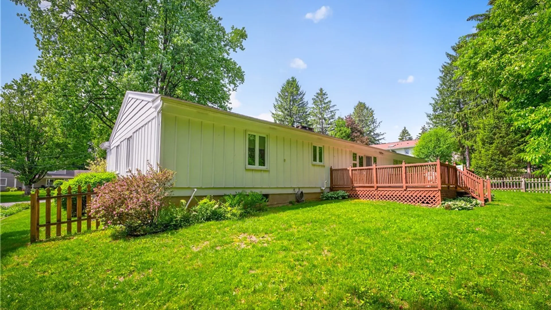 Property at 18 Woodberry Road, New Hartford, NY 13413 8