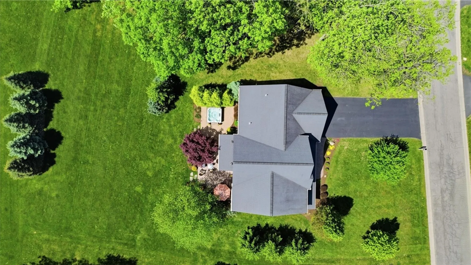 Property at 6779 Colyer Crossing, Victor, NY 14564 38