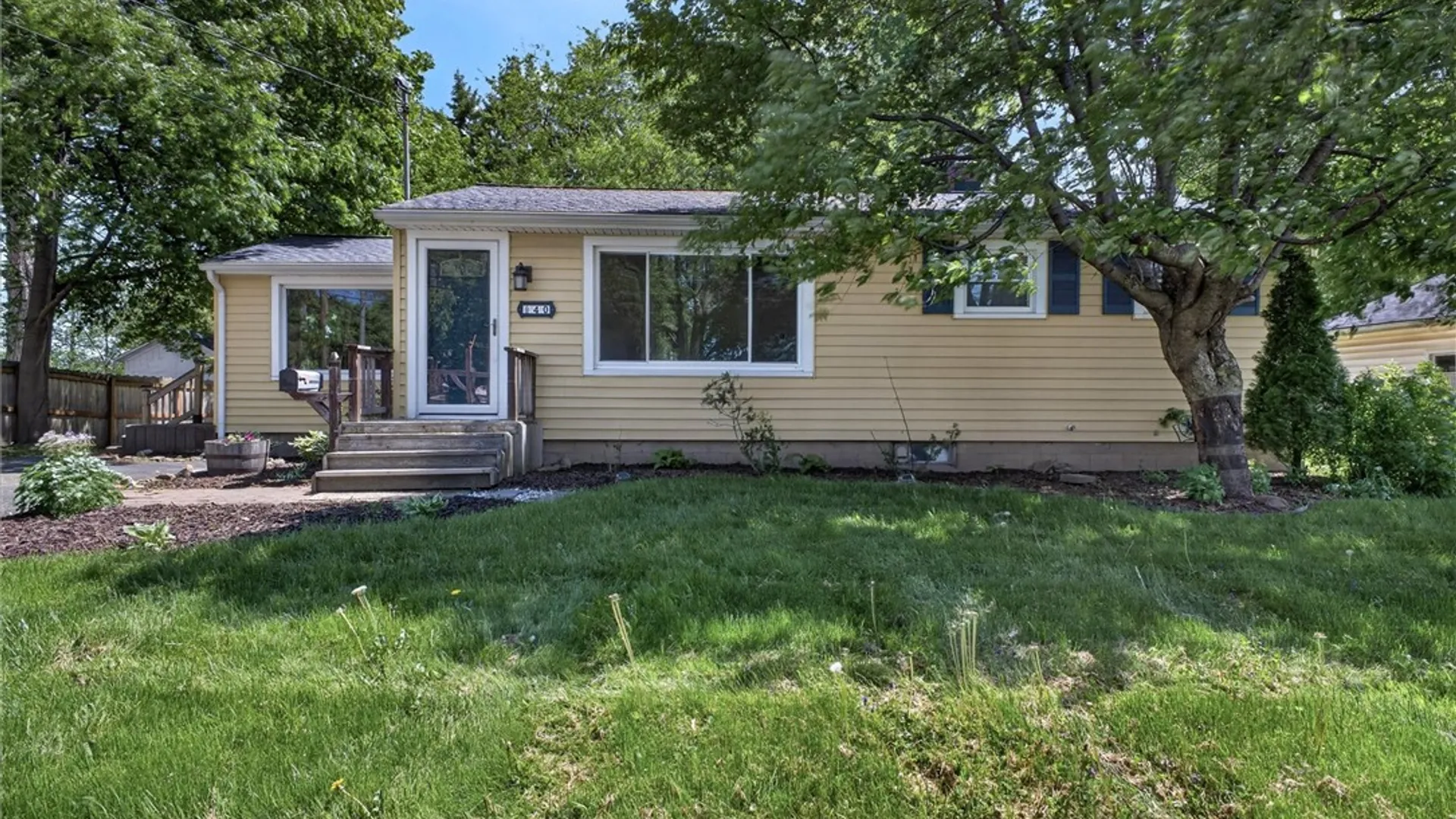 Property at 40 Henry Street, Parma, NY 14468 2