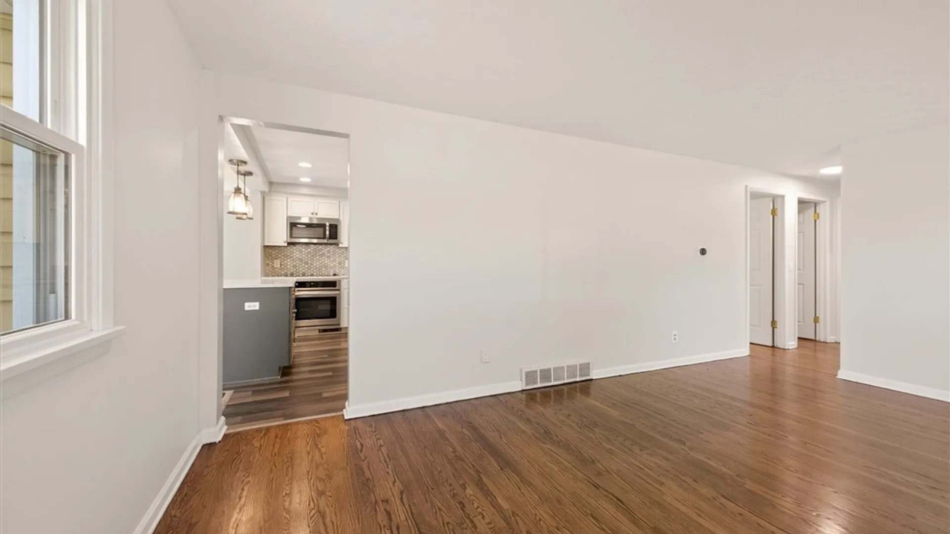 Property at 40 Henry Street, Parma, NY 14468 4