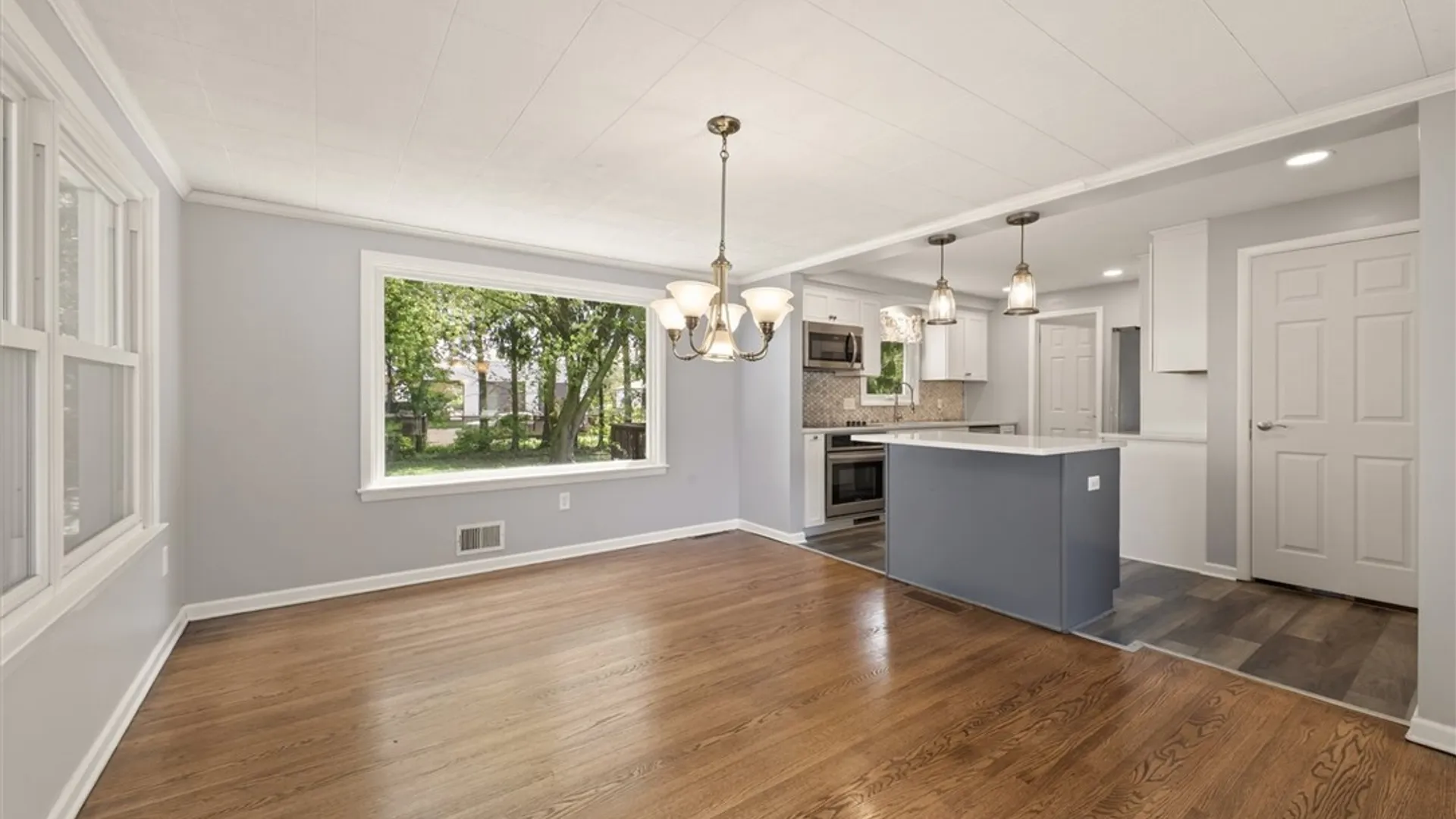 Property at 40 Henry Street, Parma, NY 14468 8