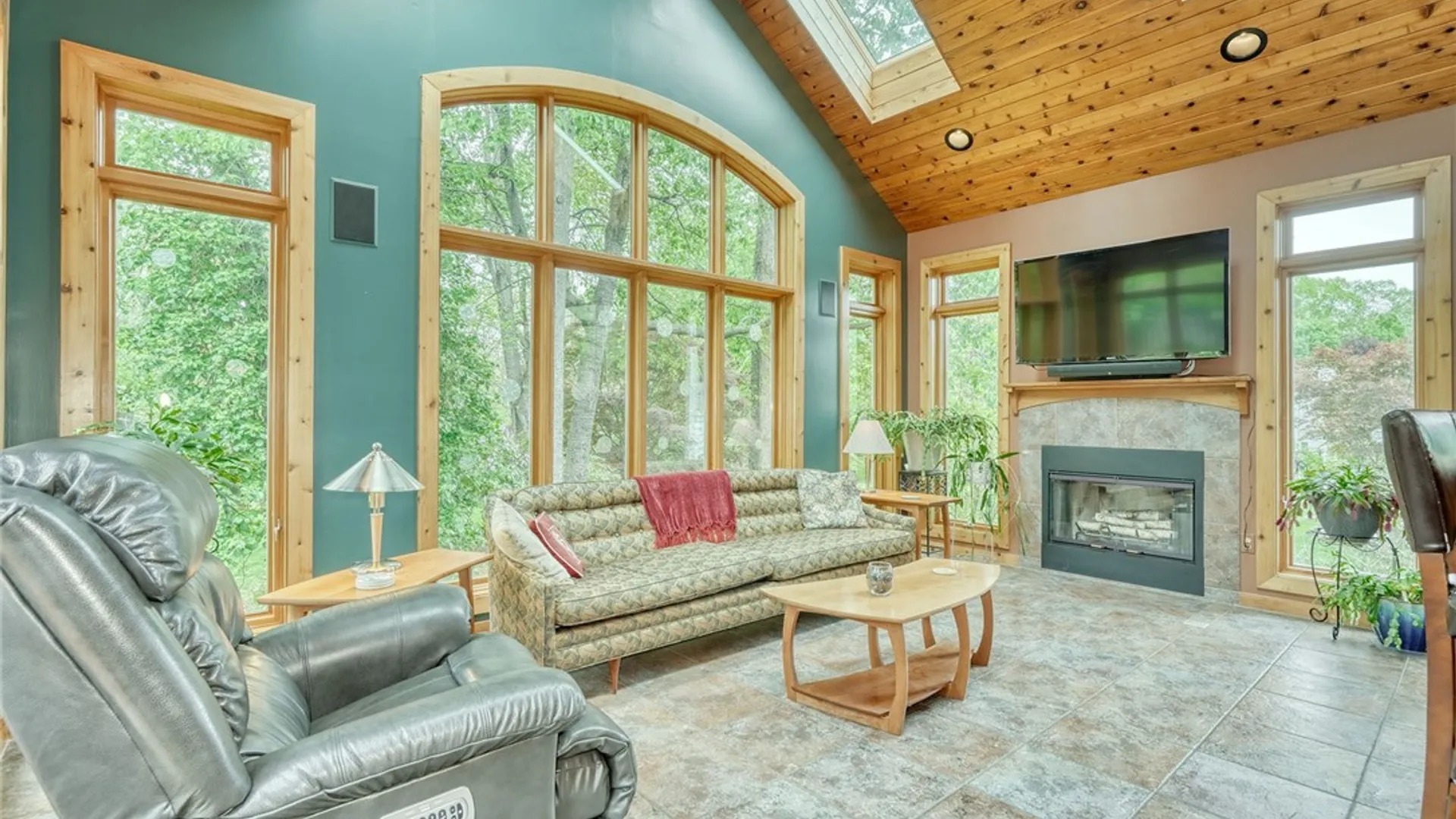 Property at 22 Morning Woods Lane, Penfield, NY 14625 21