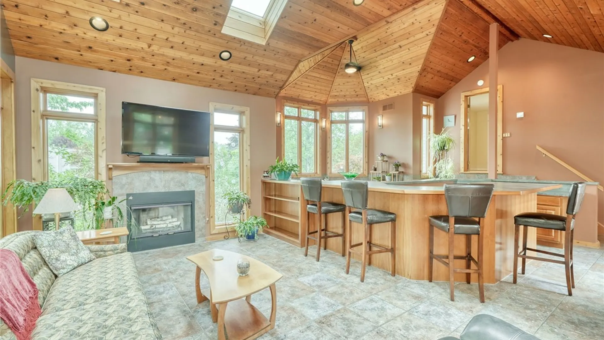 Property at 22 Morning Woods Lane, Penfield, NY 14625 23