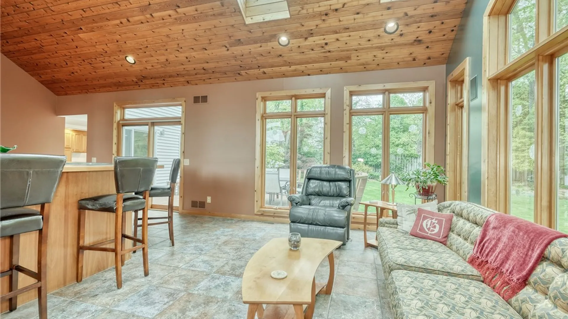 Property at 22 Morning Woods Lane, Penfield, NY 14625 24