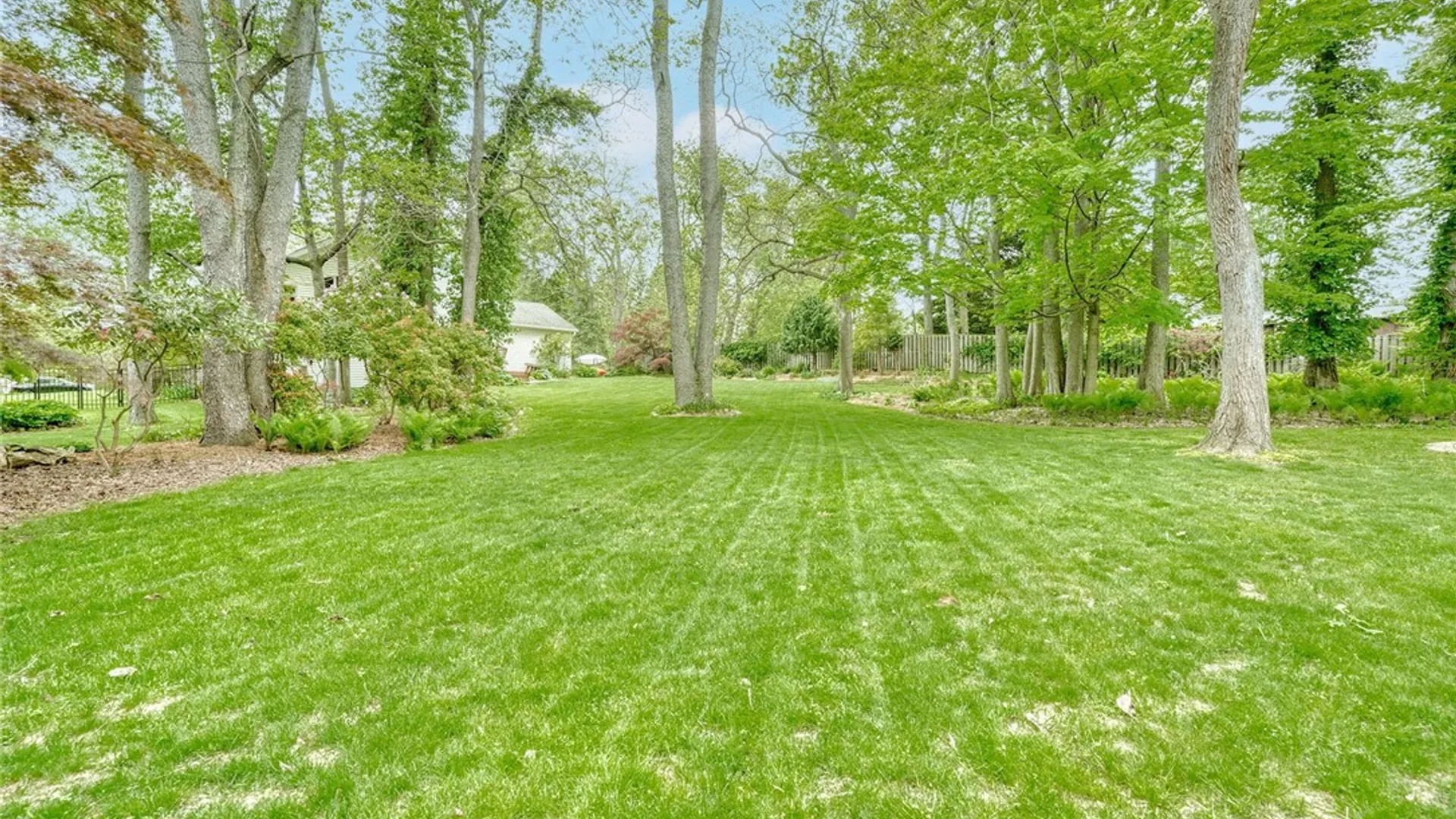 Property at 22 Morning Woods Lane, Penfield, NY 14625 41